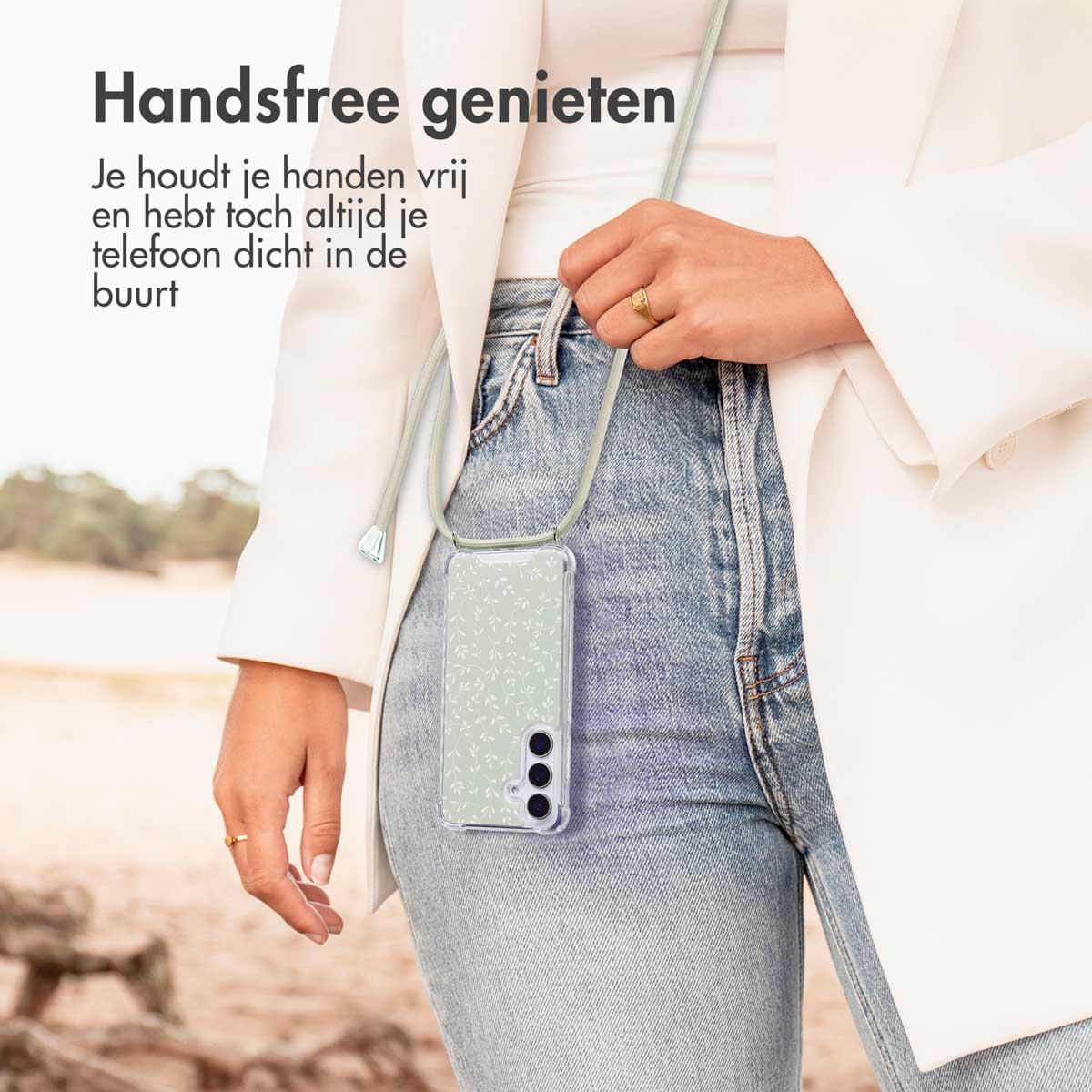 Vrouw met telefoon aan een koord. Tekst: 'Handsfree genieten'.