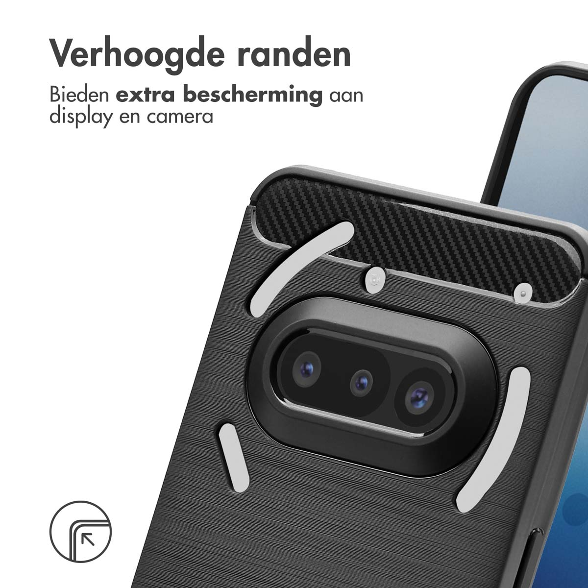 Zwarte telefoonhoes met een telefoon erin. Tekst: 'Verhoogde randen'. Extra bescherming voor het display en de camera.