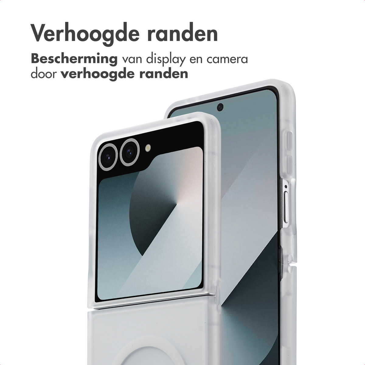 Deux étuis de téléphone transparents, un ouvert, un fermé. Fond blanc. Texte en néerlandais: Verhoogde randen. Protection pour l'écran et l'appareil photo.