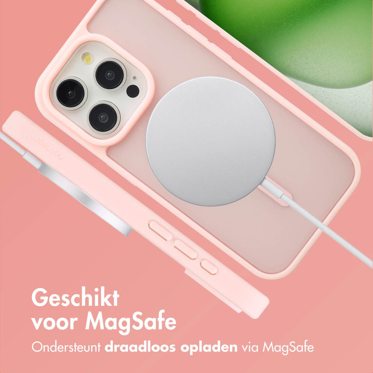 Roze telefoonhoes met MagSafe-lader. Tekst 'Geschikt voor MagSafe' onderaan.