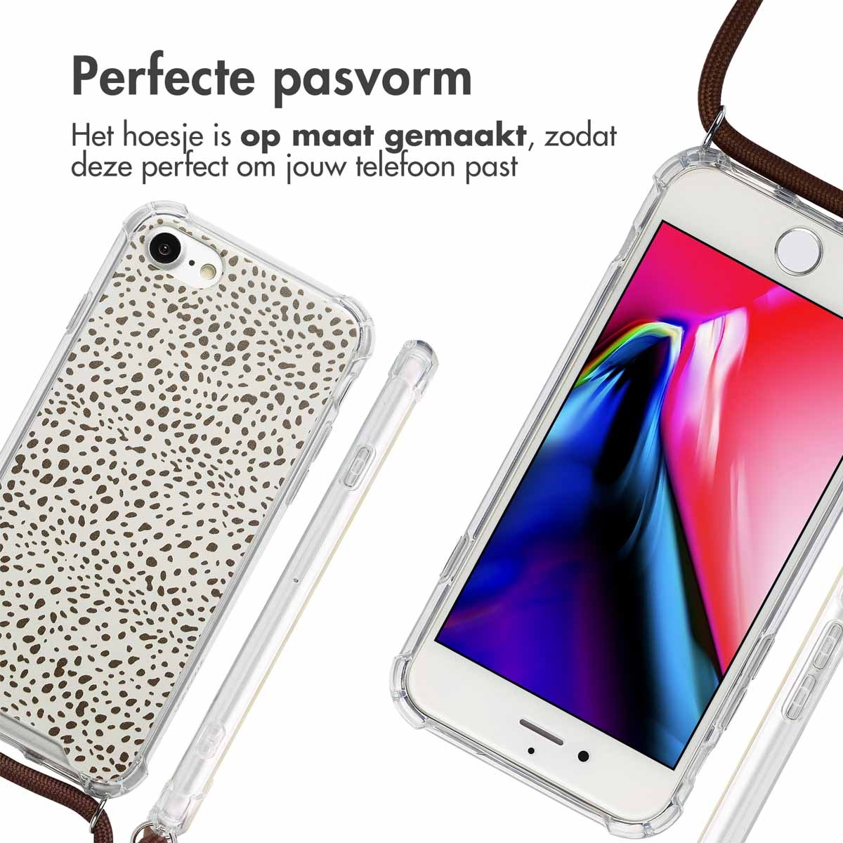 Twee telefoons met hoesjes, één met stippen, de andere met een telefoonscherm. Beide hebben bruine bandjes.