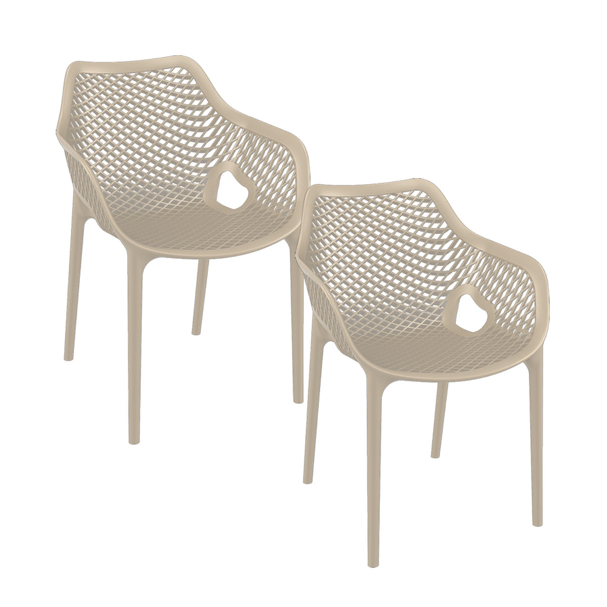 Twee beige plastic stoelen met een open ontwerp, op een witte achtergrond.