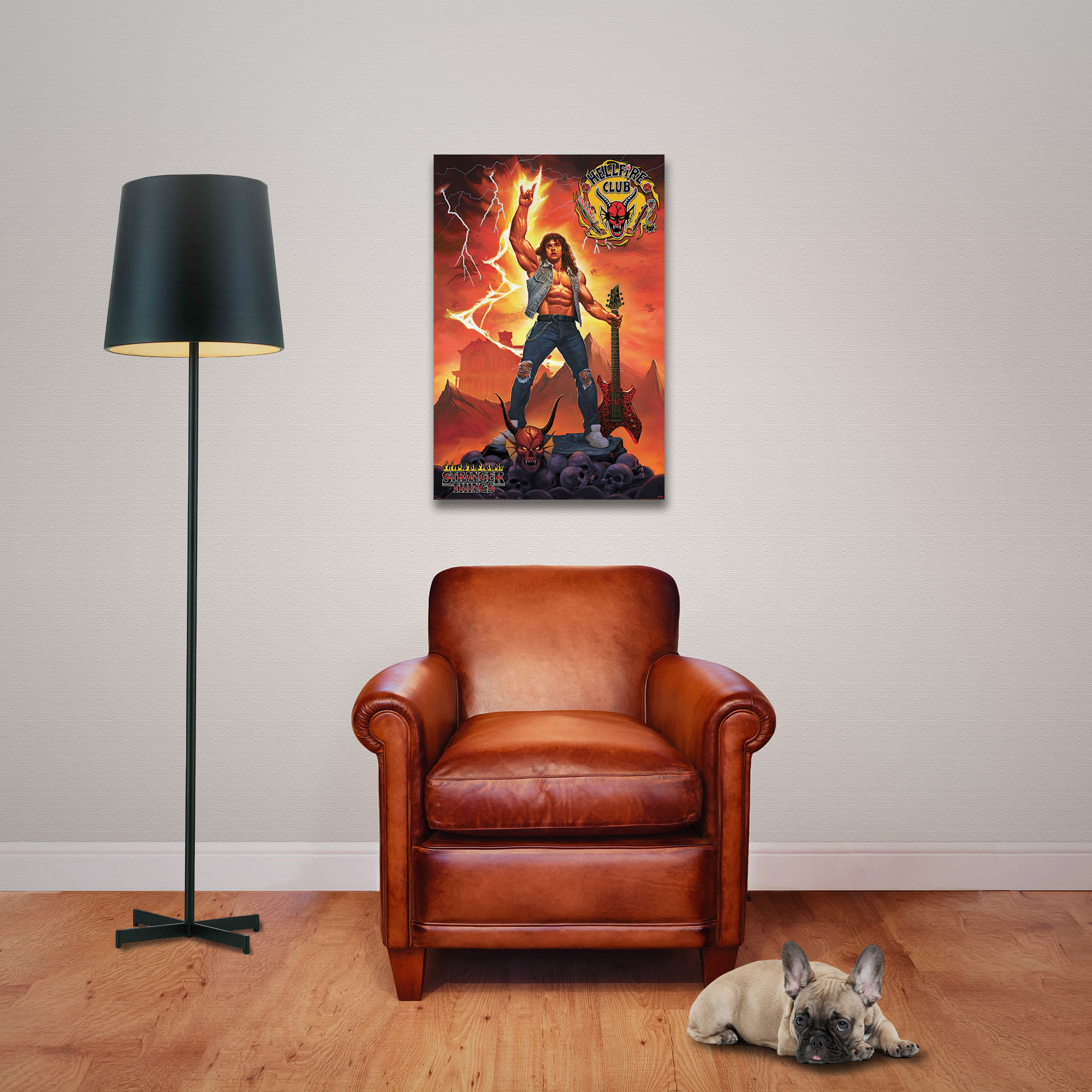 Ein Rock'n'Roll-Poster mit einem Mann, der eine Gitarre hält, in einem Raum mit Ledersessel und Hund.