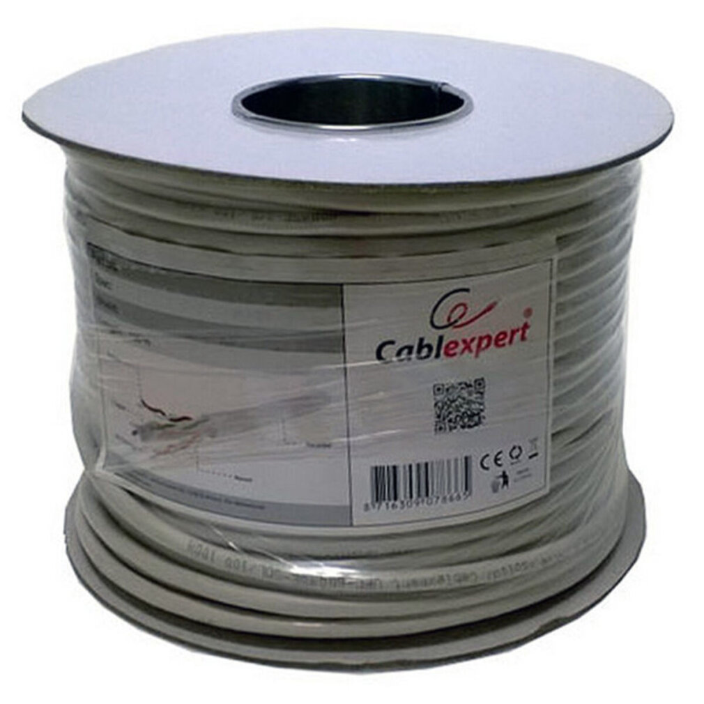 Un rotolo di cavo di rete avvolto nella plastica su sfondo bianco.