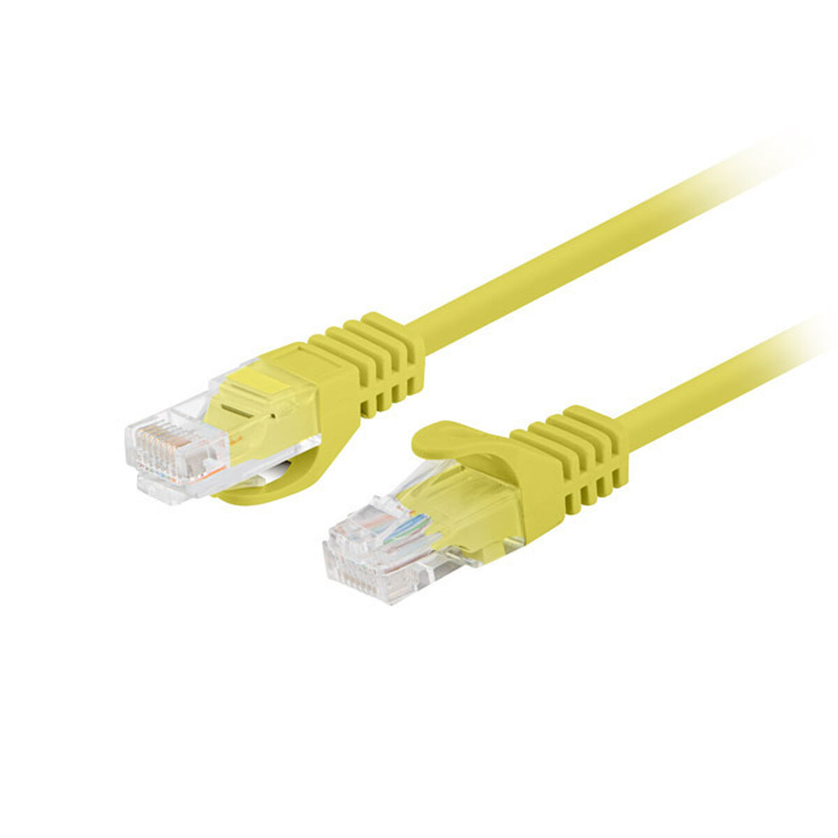 Deux câbles Ethernet jaunes avec des connecteurs transparents, contre un fond blanc.