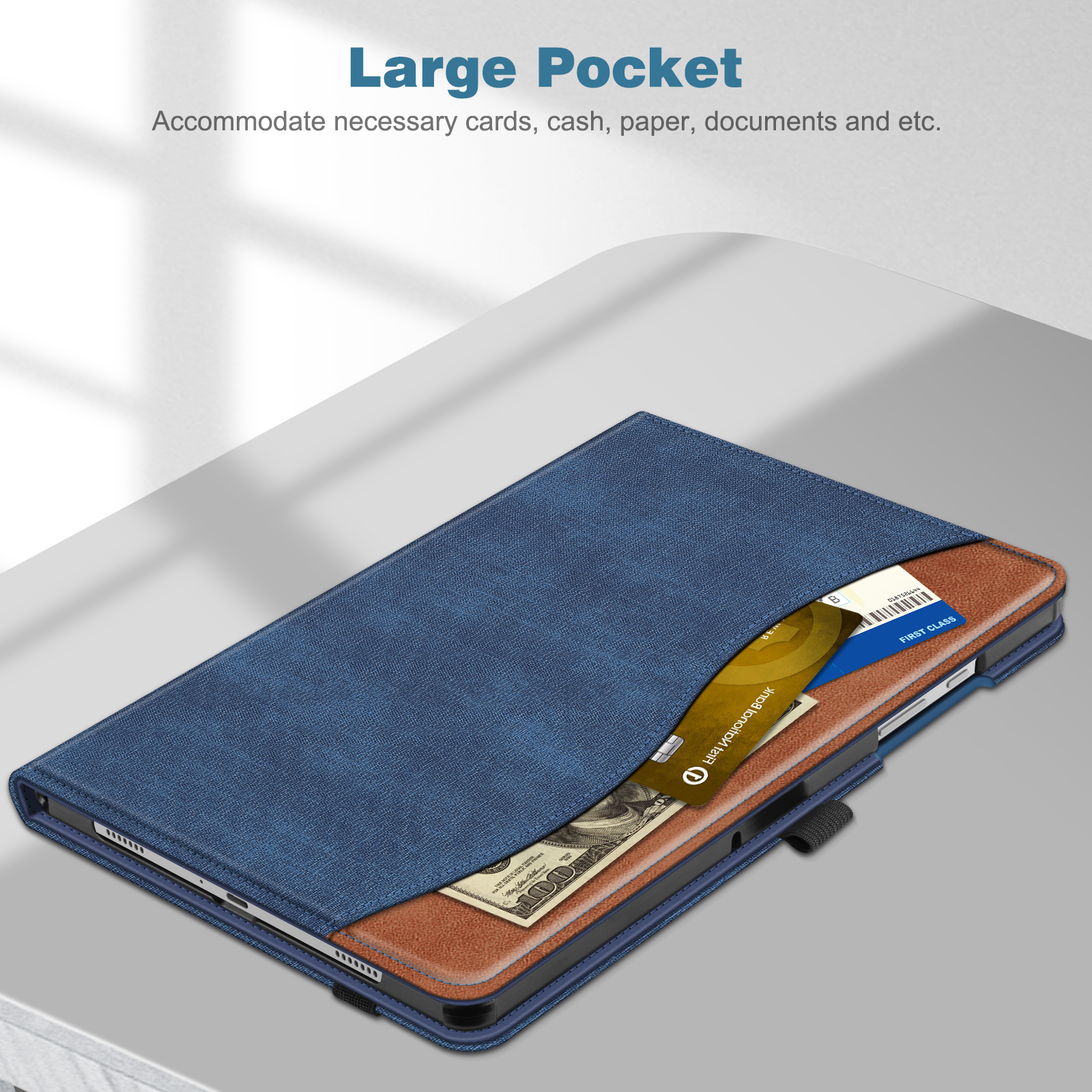 Tablethülle mit einer Tasche, die eine Kreditkarte und einen Dollarschein enthält, auf einem Schreibtisch.
