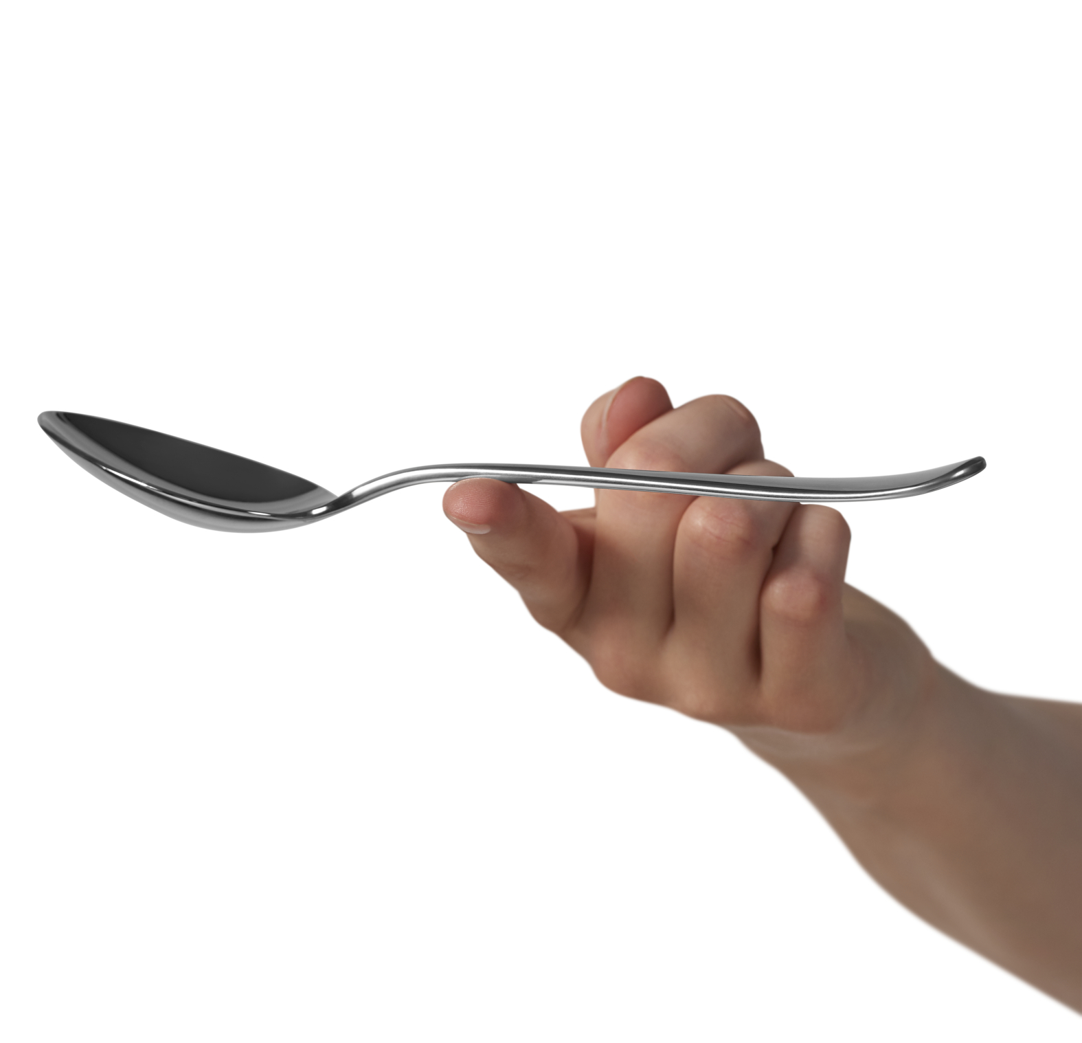 Eine Hand, die einen silbernen Löffel horizontal vor einem weißen Hintergrund hält.