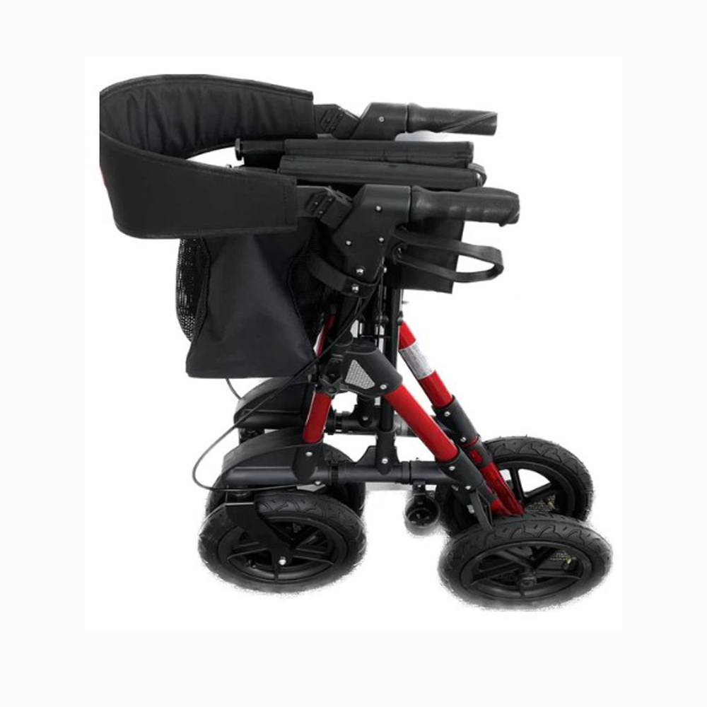 Ein rot-schwarzer Rollator wird von der Seite gesehen. Er hat vier Räder, einen Sitz und einen schwarzen Korb.
