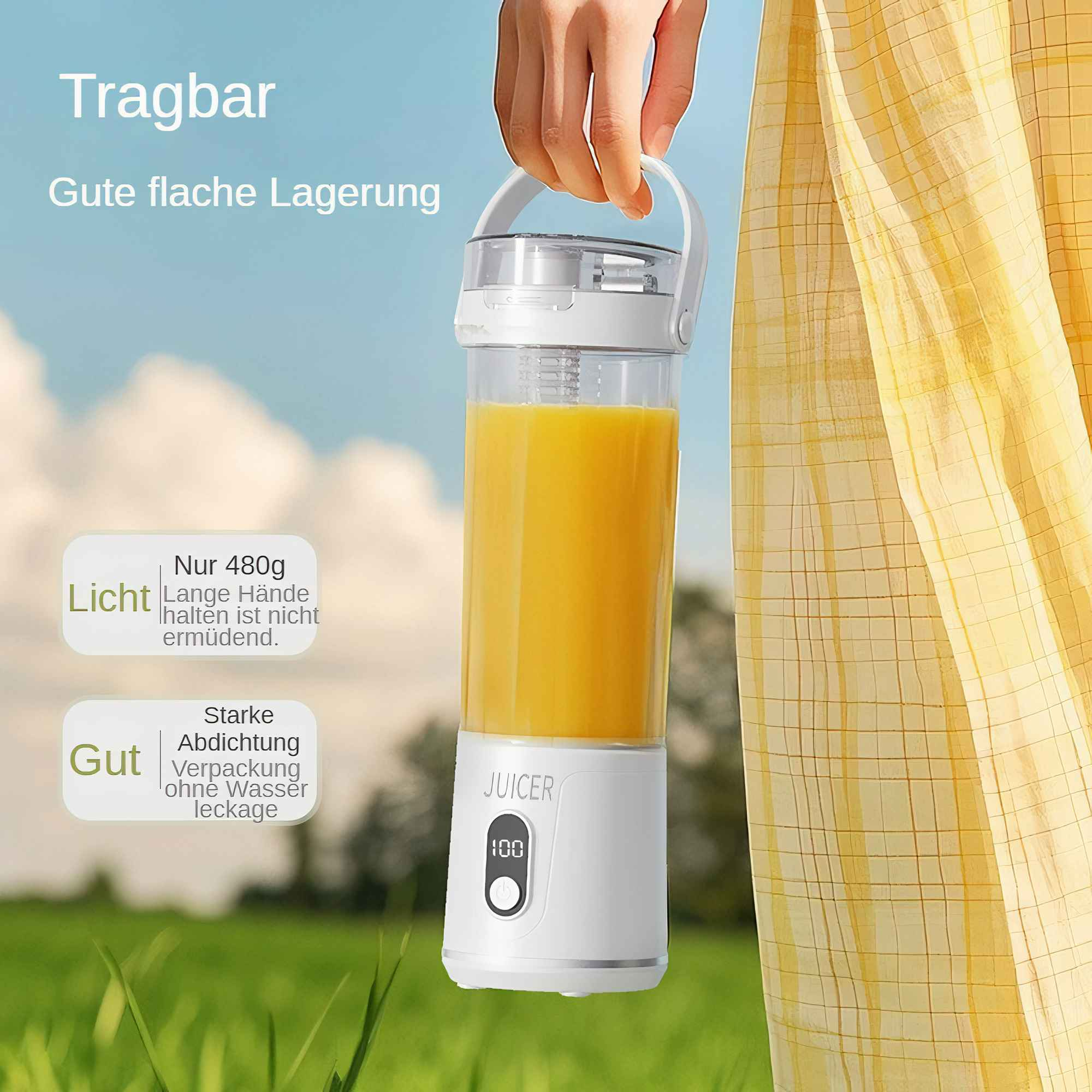Eine Frau hält einen weißen Mixer mit Griff. Der Mixer enthält orangefarbene Flüssigkeit. Text-Overlays.