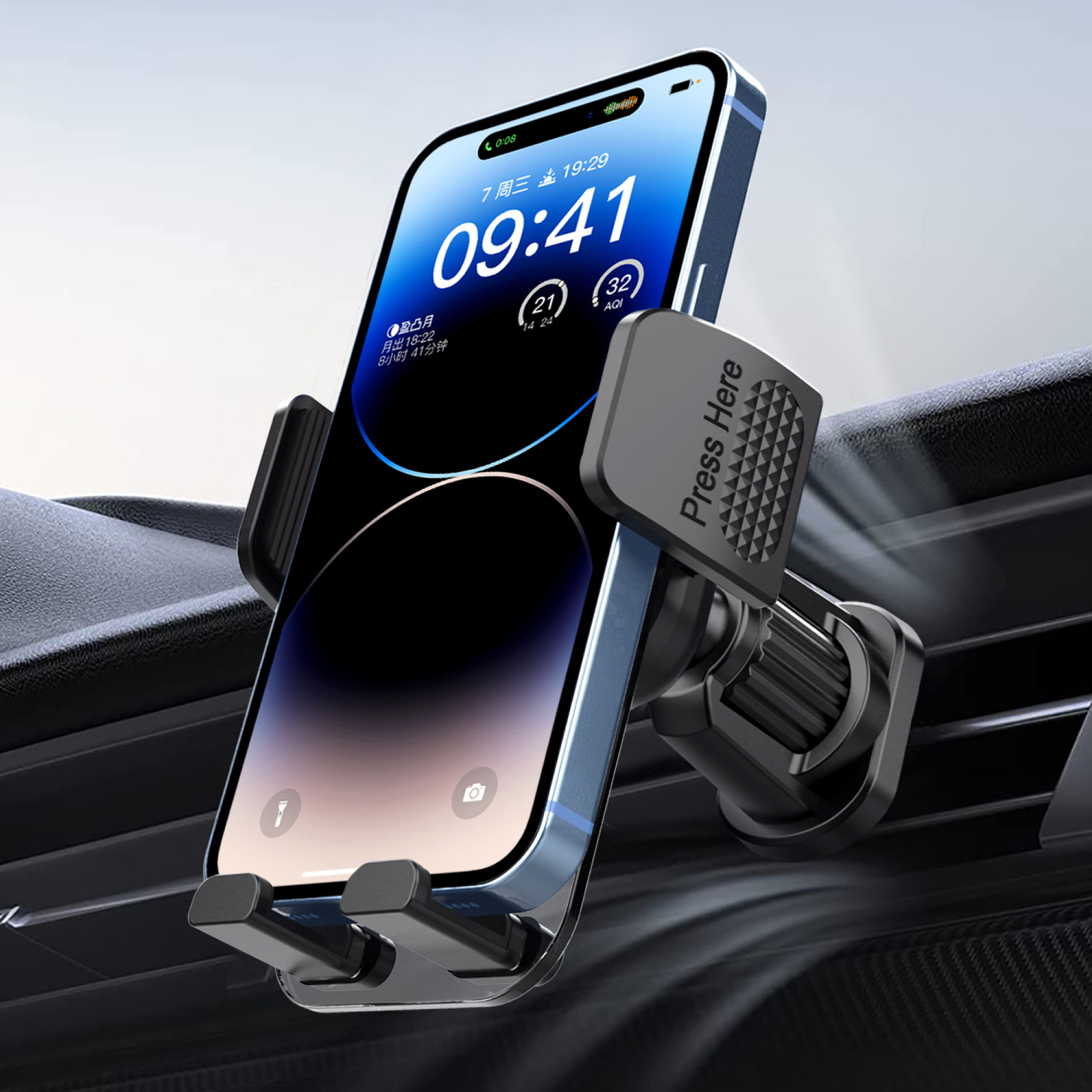 Ein Smartphone in einer Lüftungshalterung für Autos montiert. Das Telefon zeigt Zeit und Datum an, und ein Autointerieur ist im Hintergrund sichtbar.
