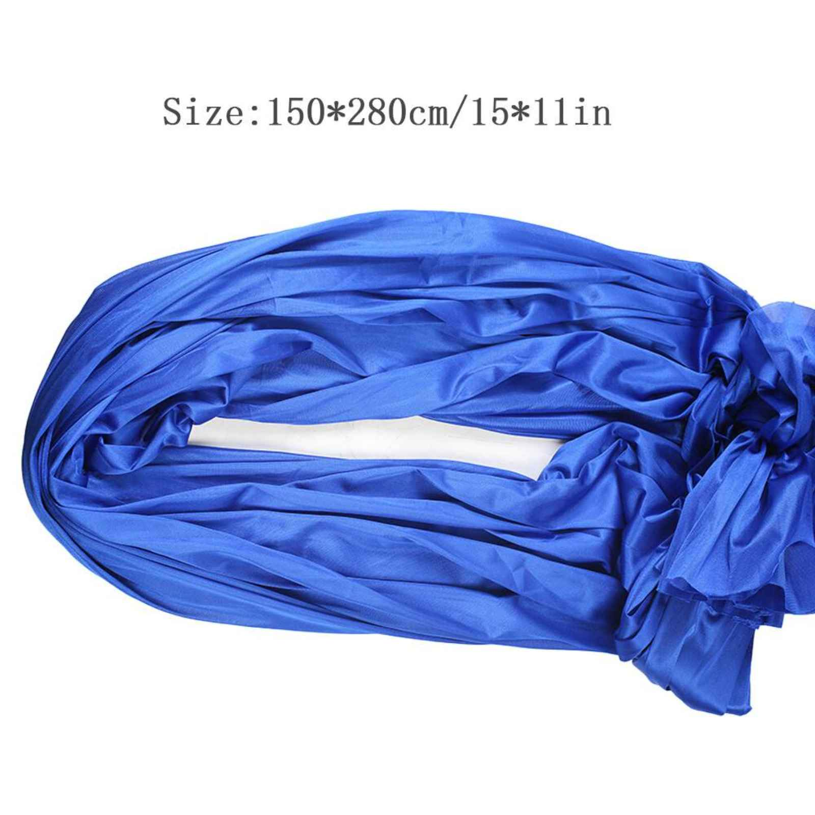 Blauer Aerial Yoga Swing Stoff mit Text zur Größe: 150*280cm/15*11in, vor weißem Hintergrund.