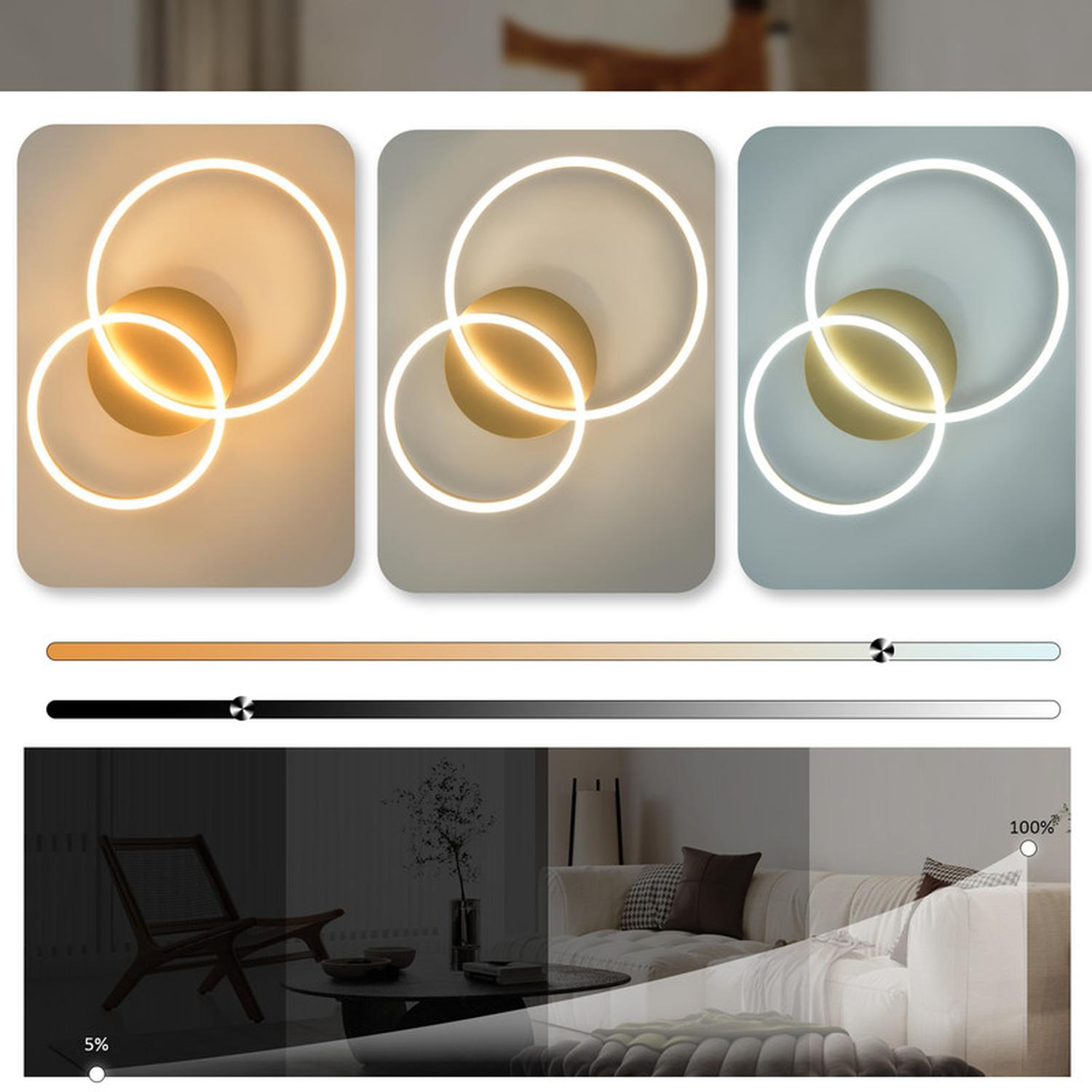 Tre lampade da soffitto con luminosità regolabile, con un divano e un telecomando.