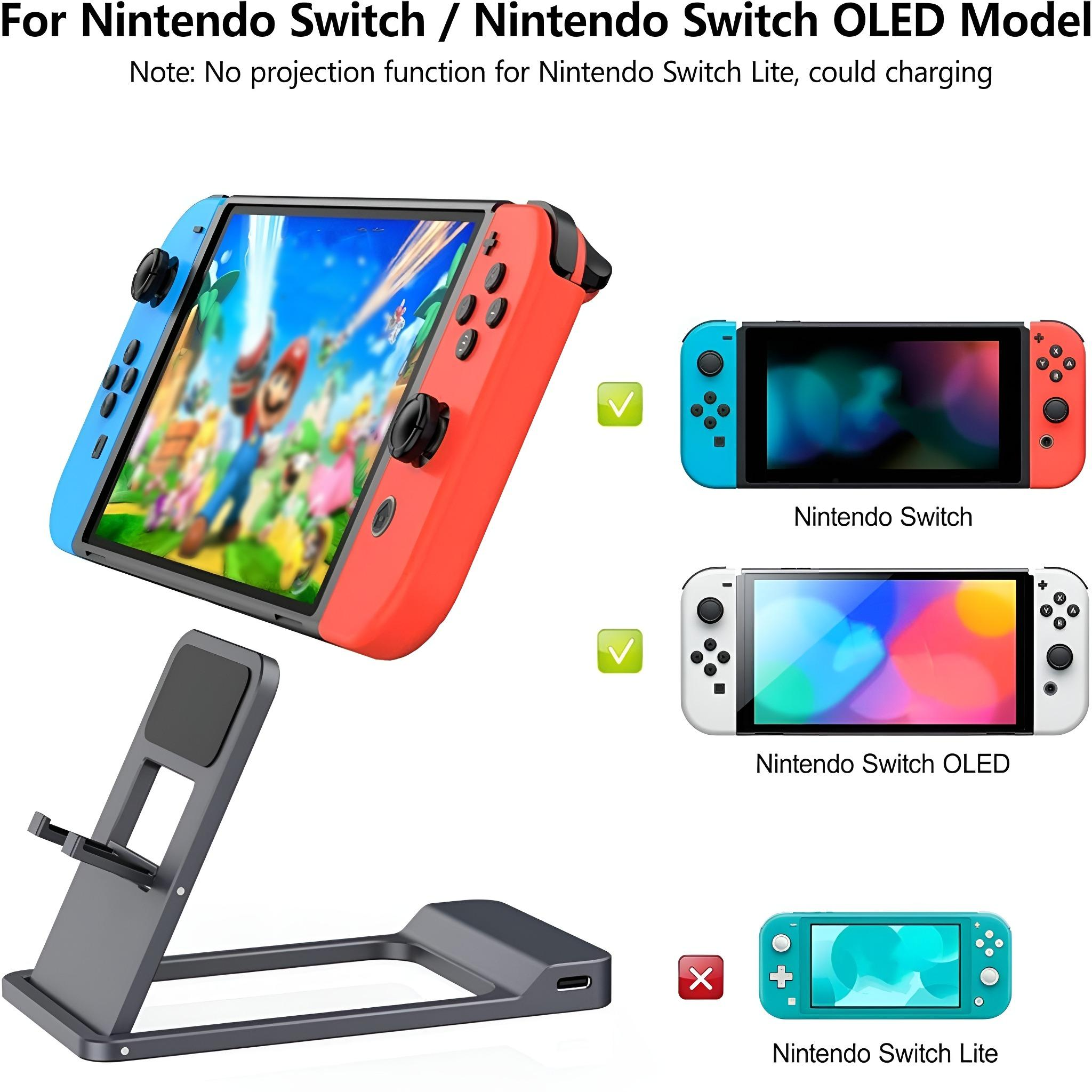 Ein Ständer, der eine Nintendo Switch mit rotem und blauem Joy-Con-Controller und zwei Switch-Modelle unterstützt.