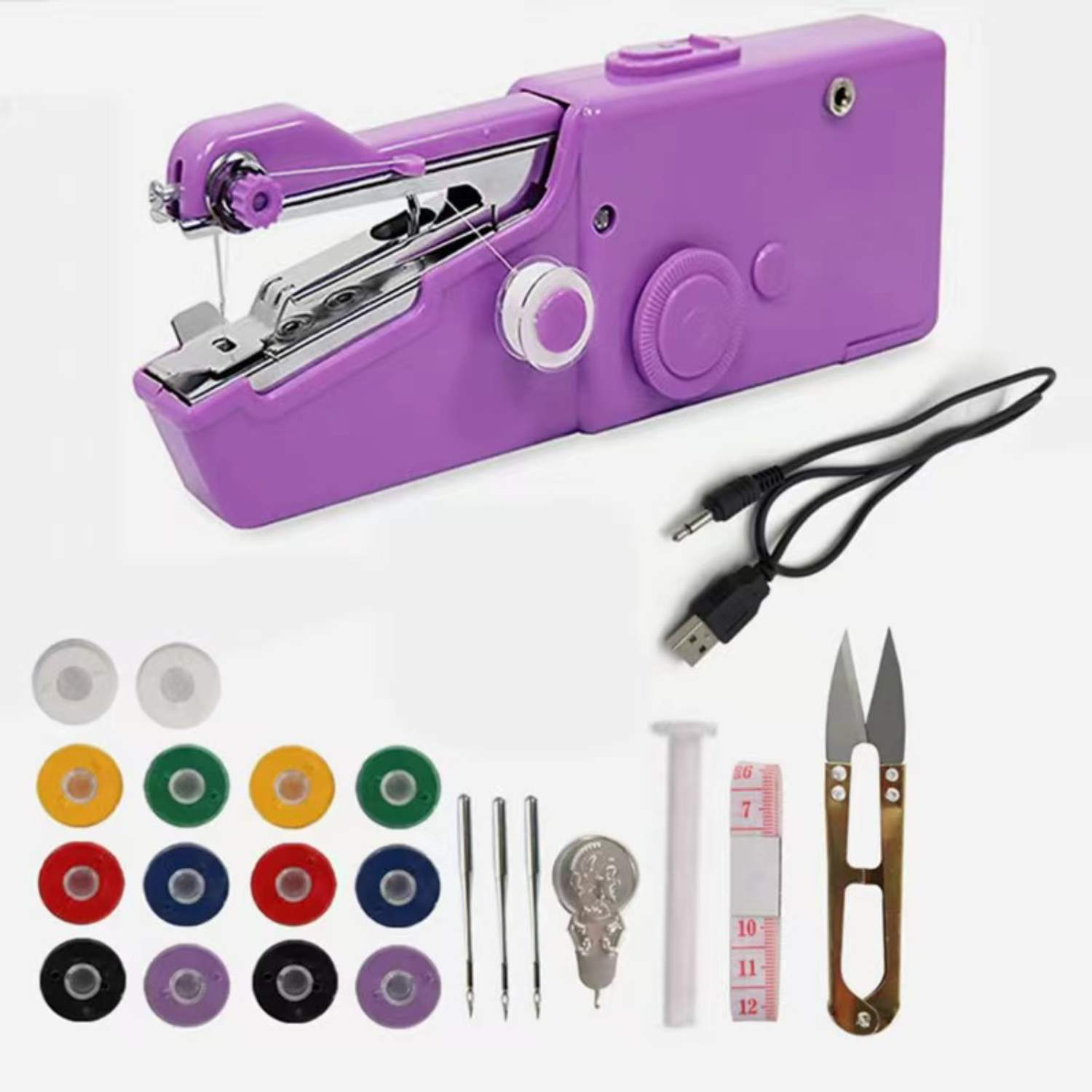 Violette Handnähmaschine mit Zubehör: Spulen, Nadeln, Maßband, Schere und USB-Kabel.