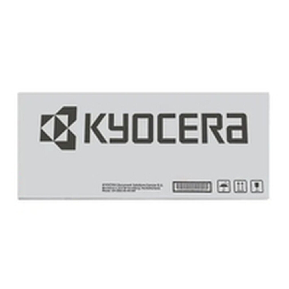 Białe pudełko ze słowem „KYOCERA” czarnymi literami i czarnym logo po lewej stronie.