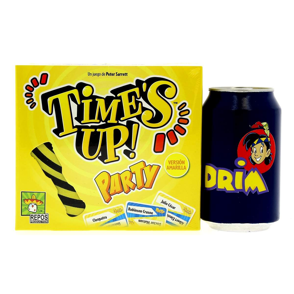 Gelbe Schachtel des Time's Up! Party-Spiel, mit einer blauen Soda-Dose mit einer Zeichentrickfigur.
