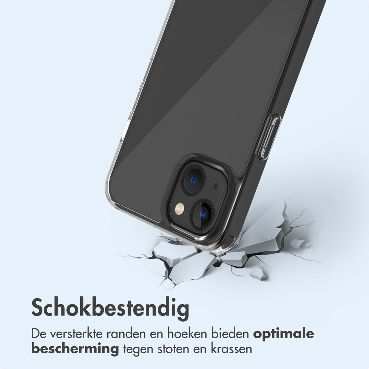 Una custodia trasparente con un telefono nero all'interno, su sfondo azzurro, effetto suolo crepato.