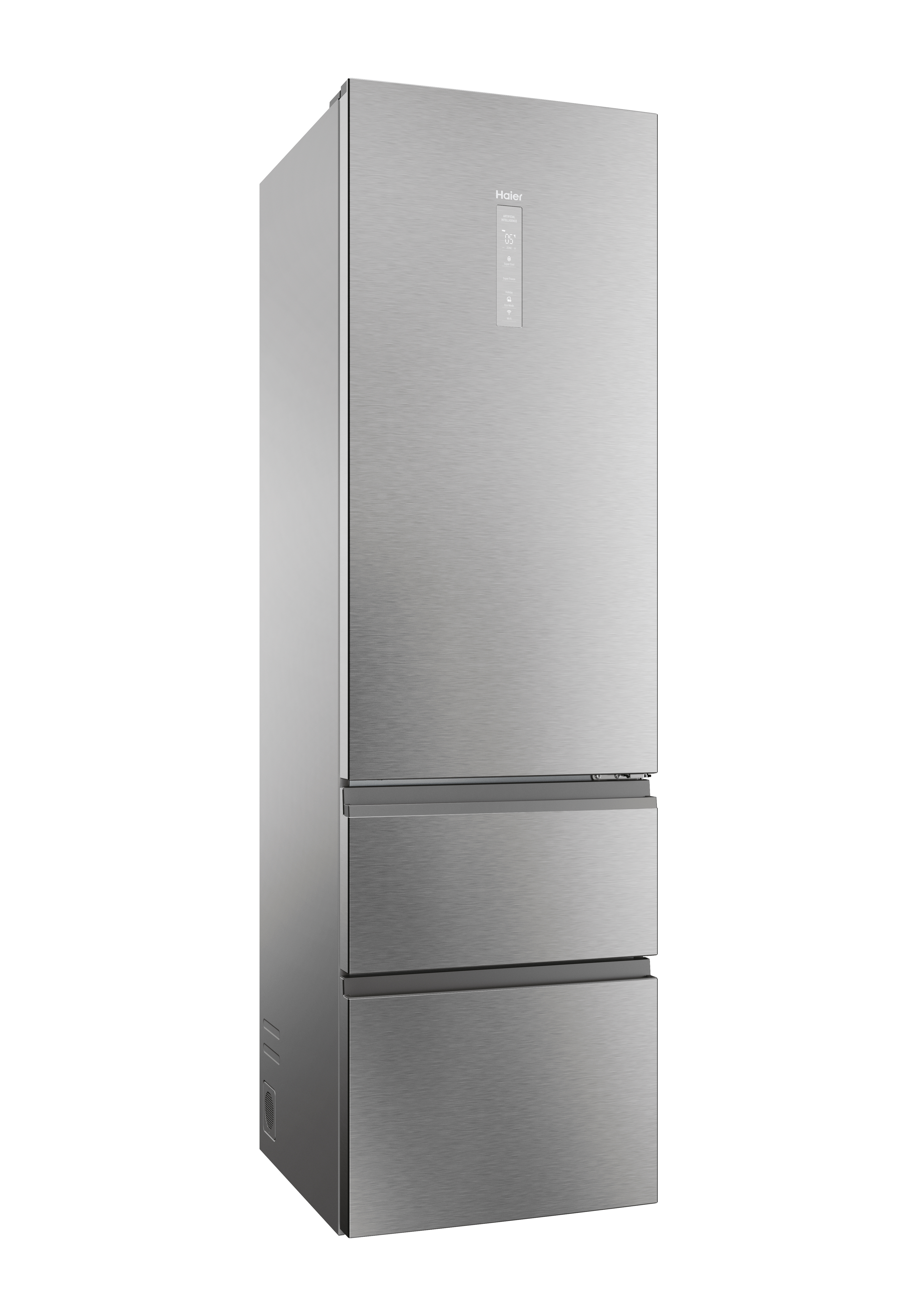 Un refrigerador Haier alto, cerrado y de acero inoxidable se alza contra un fondo blanco.
