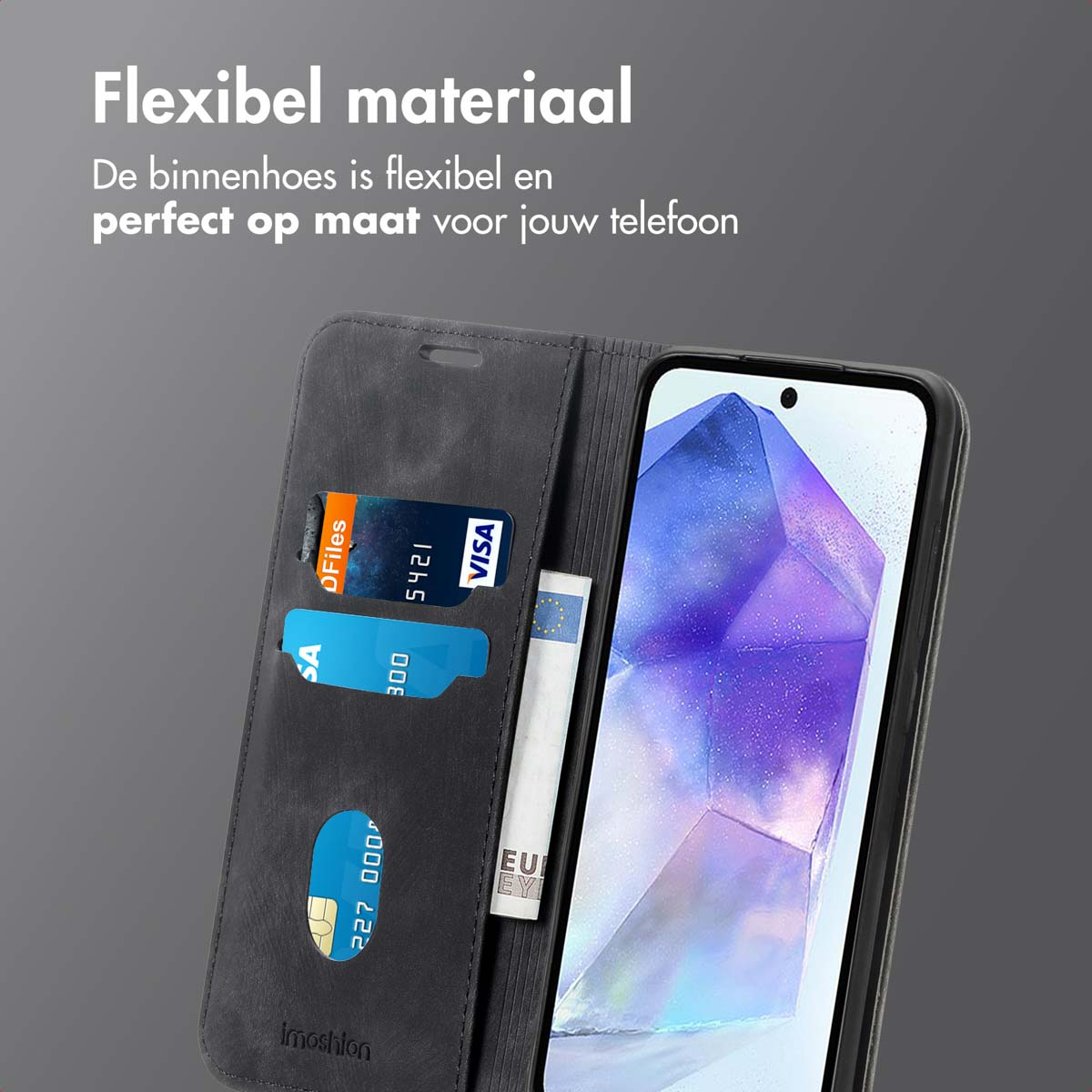 Een telefoon in een zwarte hoes. De hoes heeft kaartsleuven met kaarten, een biljet en een zichtbaar scherm.