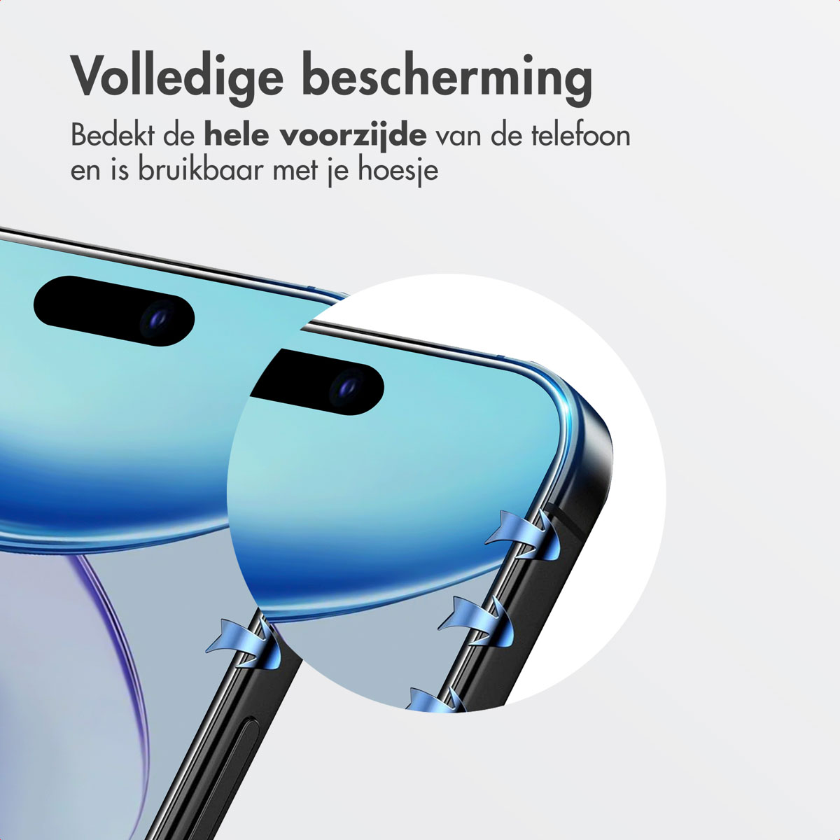 Een smartphone waarop een schermbeschermer wordt aangebracht, op wit.