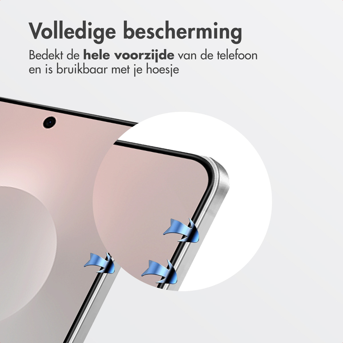 Close-up van een telefoon met schermbeschermer. Beschermer bedekt hele voorkant en is bruikbaar met een hoesje.