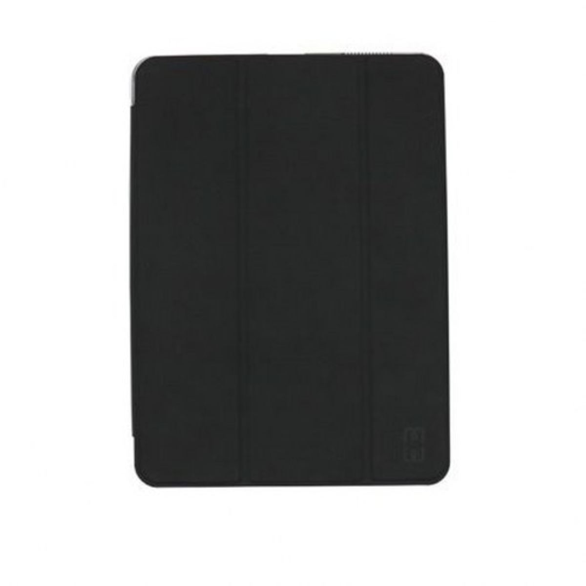 Una custodia nera per tablet con una cover a tre ante, su sfondo bianco. La custodia è chiusa.