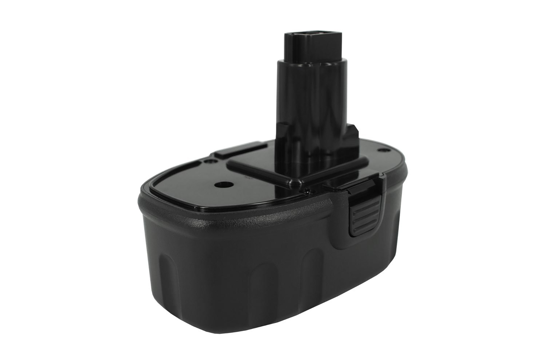 Batteria nera per utensili elettrici. La parte superiore ha un connettore. Il corpo ha lati curvi e un fermo. Sfondo bianco.