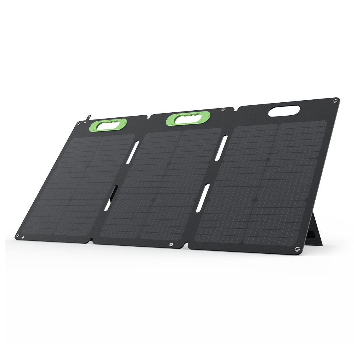 Faltbares schwarzes Solarpanel mit drei Paneelen, grünen Griffen und einem Ständer, vor weißem Hintergrund.