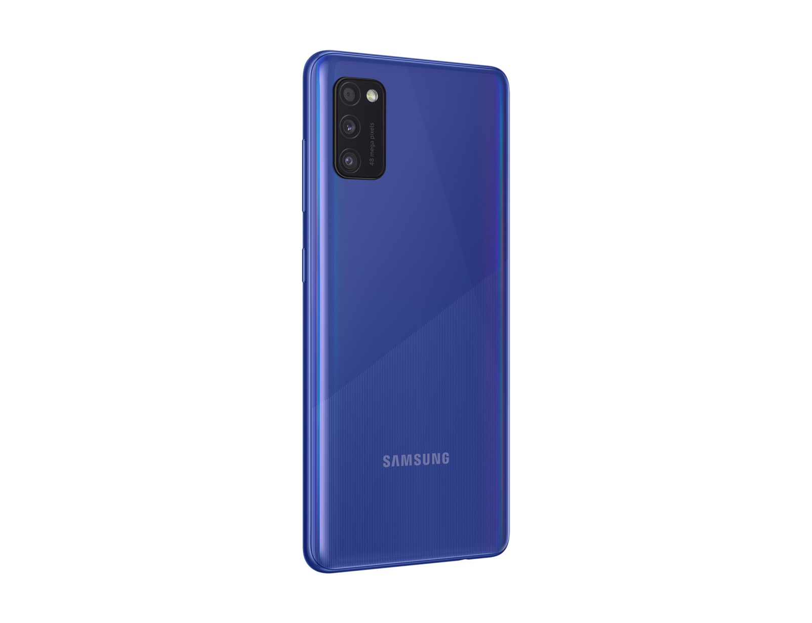 Rückseite eines blauen Samsung-Smartphones. Kameras und Samsung-Logo. Winkelansicht.