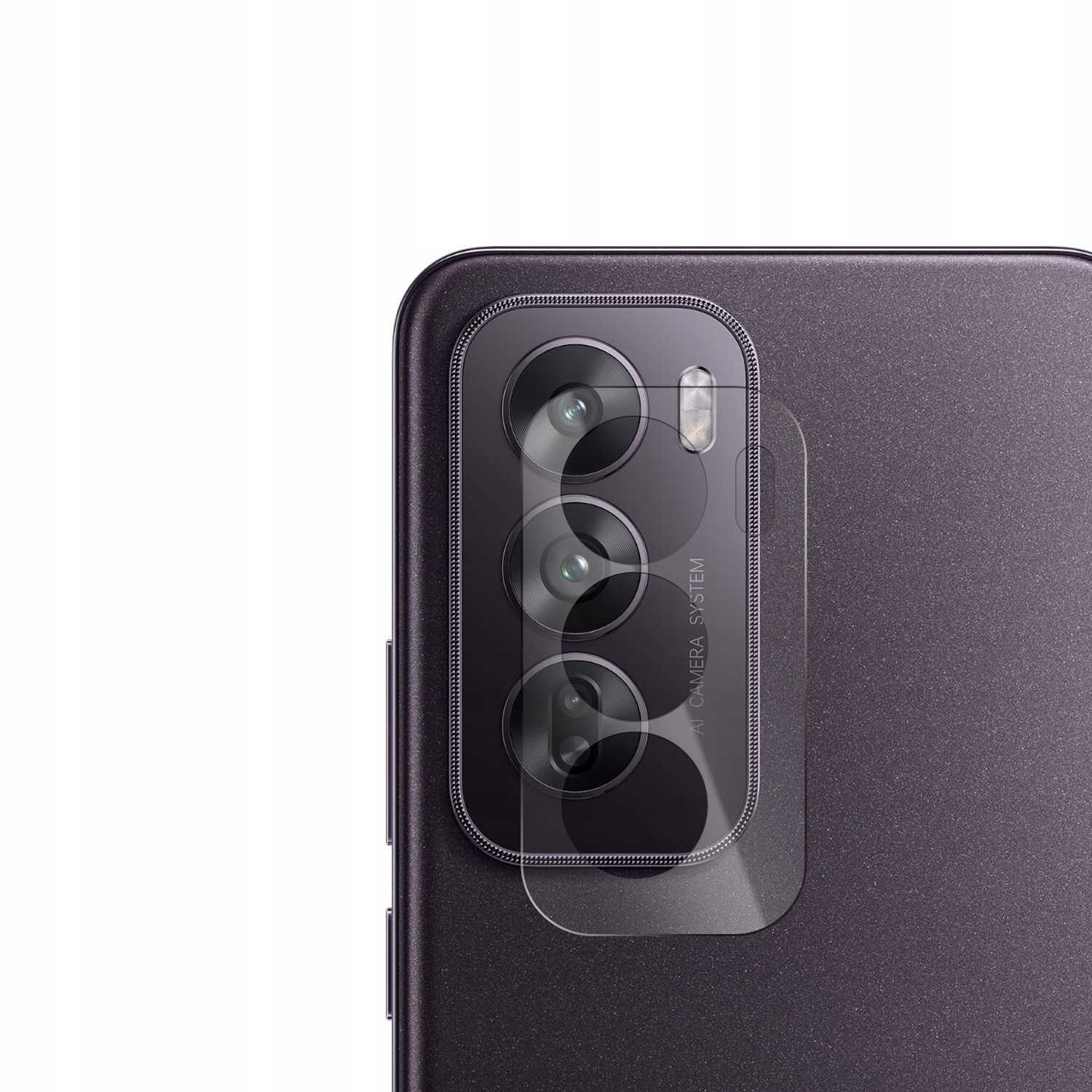 Tył smartfona z obiektywami i ochroną obiektywu Spacecase.