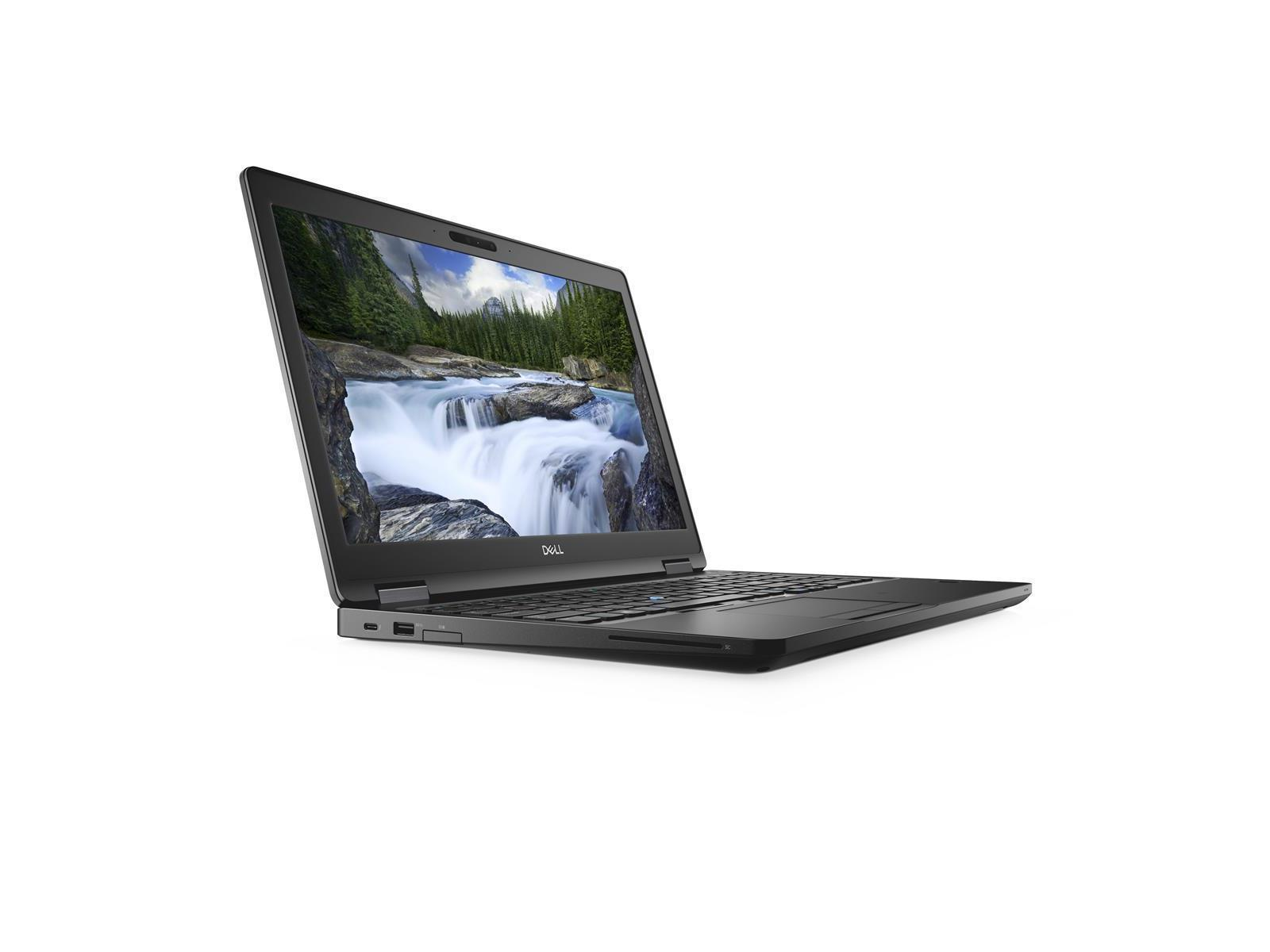 Ein schwarzer Laptop auf weißem Hintergrund, der Bildschirm zeigt eine Wasserfallszene. Der Laptop ist leicht angewinkelt.