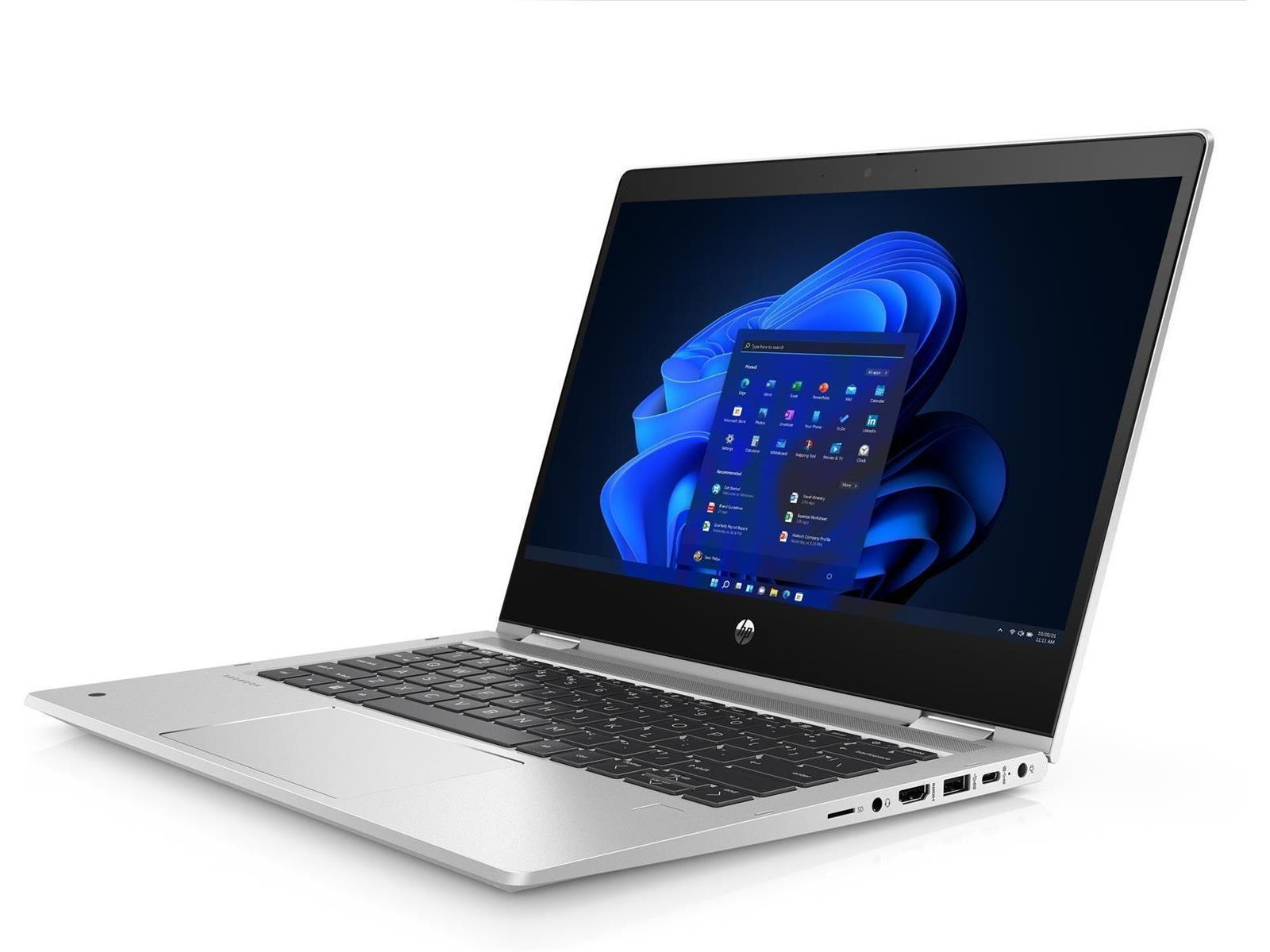 Ein silberner Laptop mit schwarzer Tastatur. Der Bildschirm zeigt die Windows 11-Oberfläche.