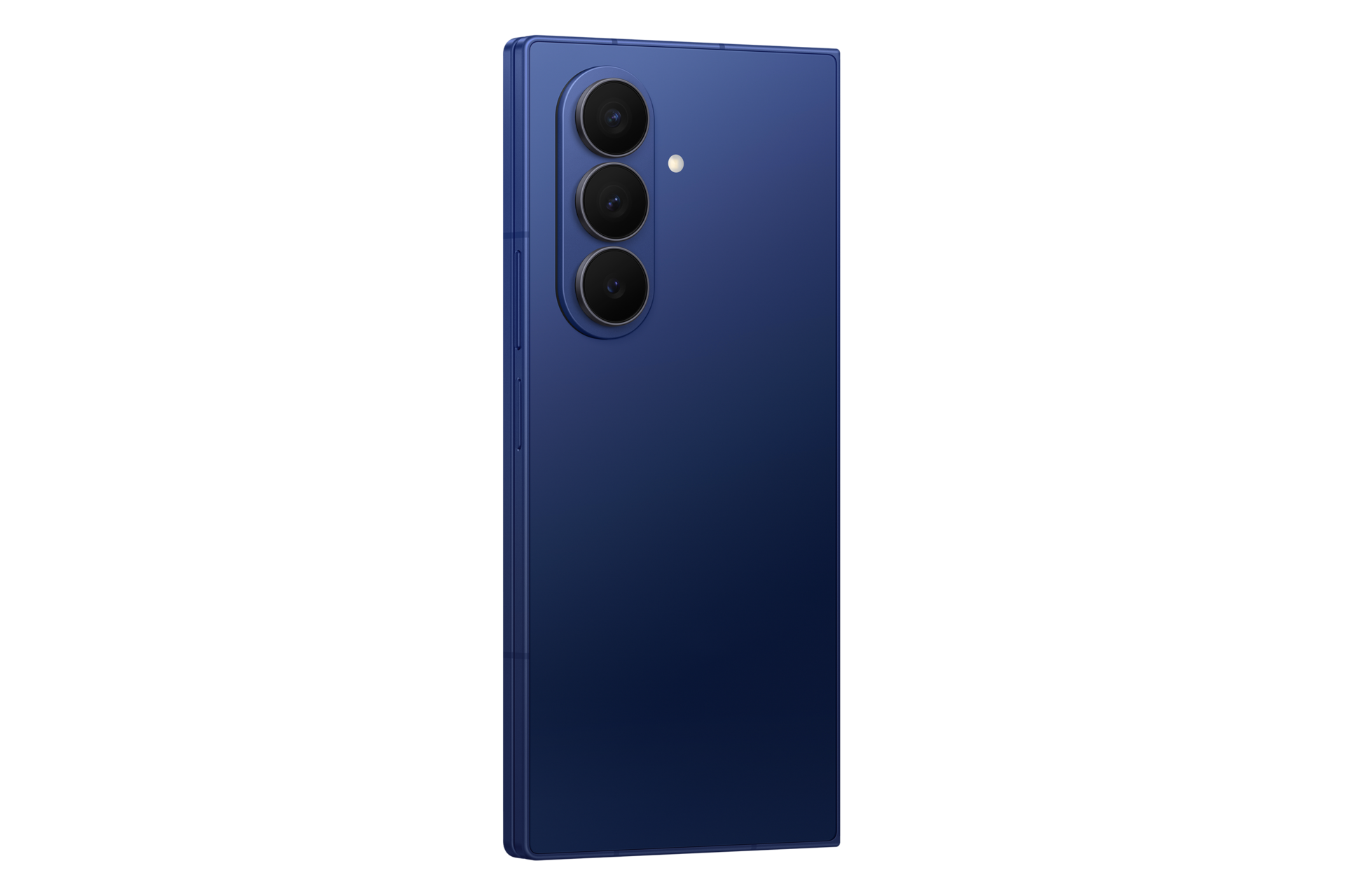 Dunkelblaues Smartphone von hinten, mit drei Kameras, auf schwarzem Hintergrund.