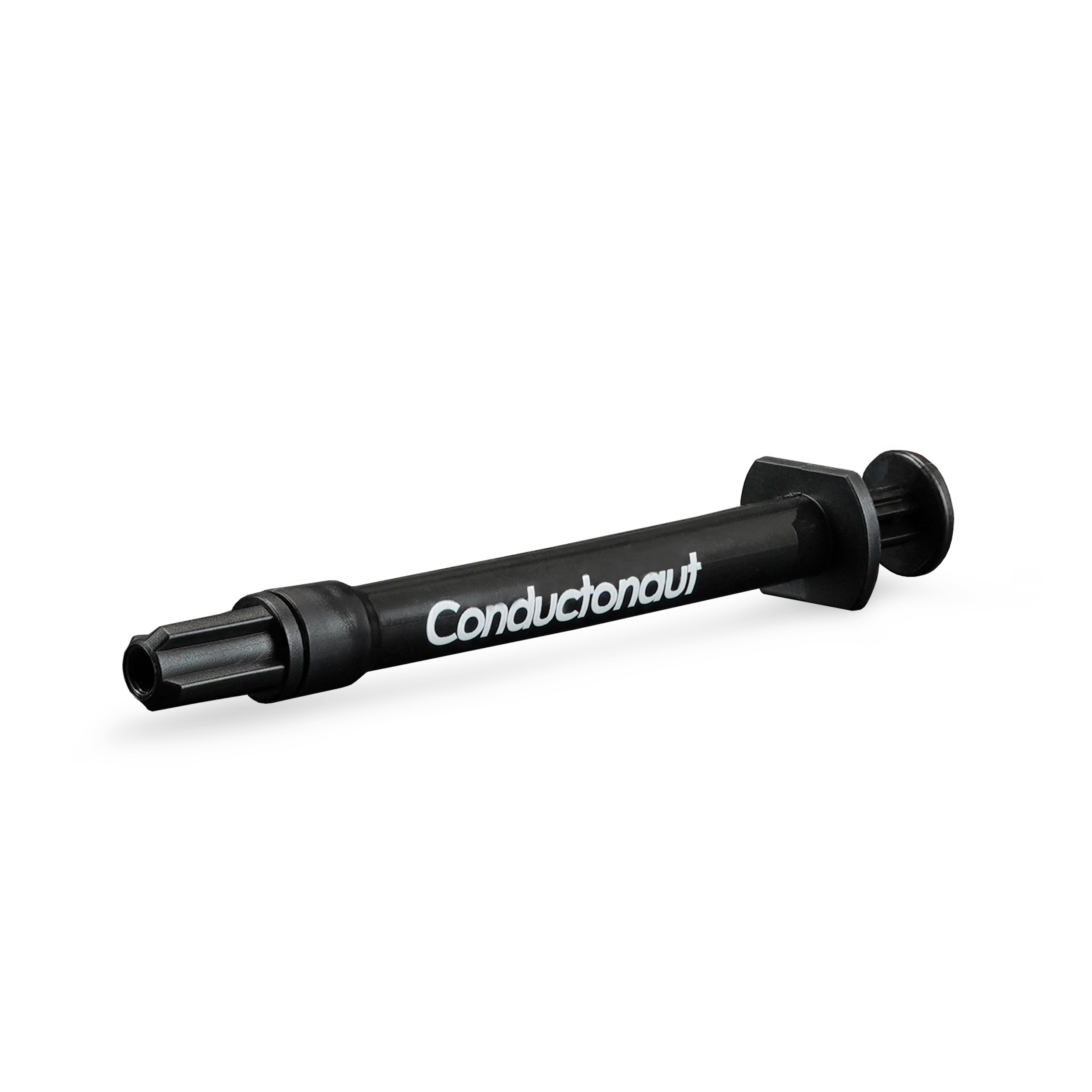 Eine schwarze Spritze mit weißem Text 'Conductonaut' auf weißem Hintergrund.
