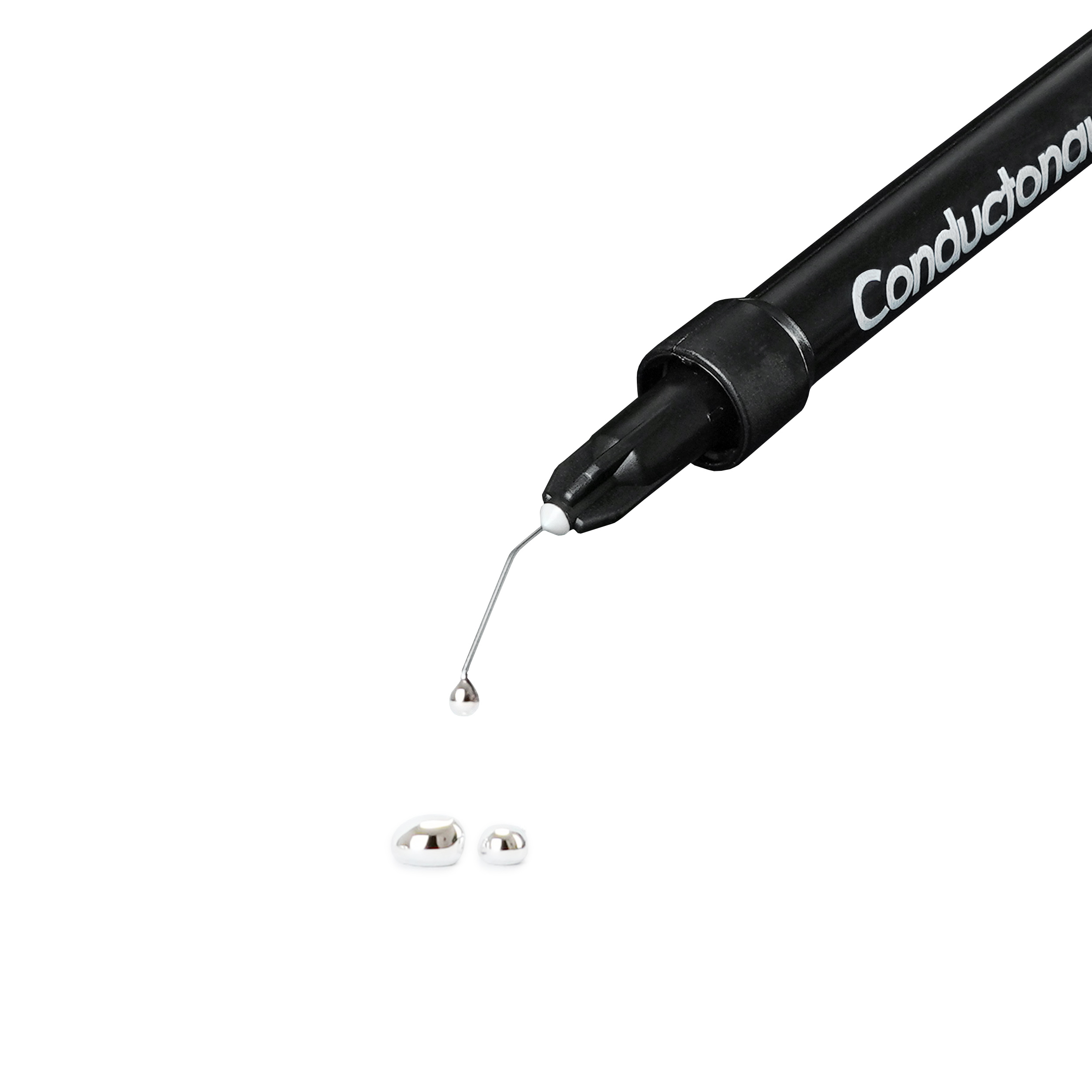 Ein schwarzer leitfähiger Stift mit Flüssigkeitstropfen, die auf eine weiße Oberfläche fallen.