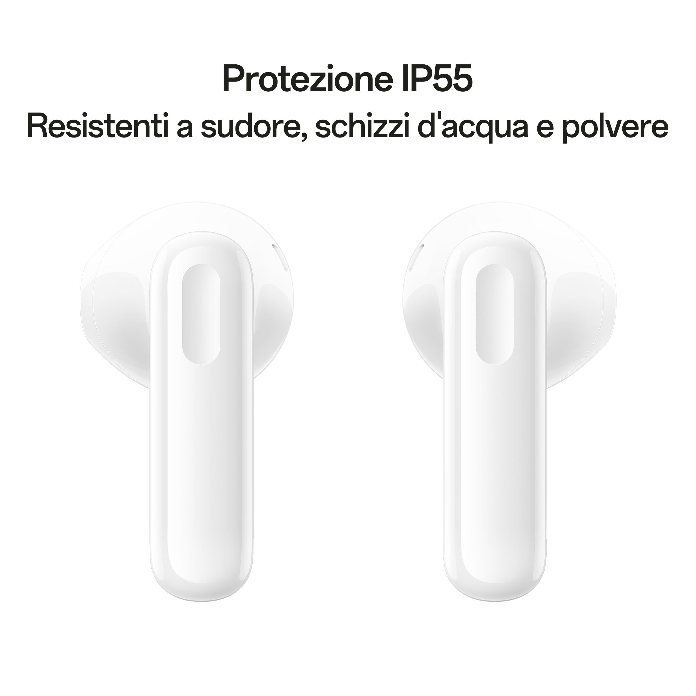 Twee witte oordopjes, zijaanzicht, met tekst over IP55-bescherming en bestand tegen zweet en water.