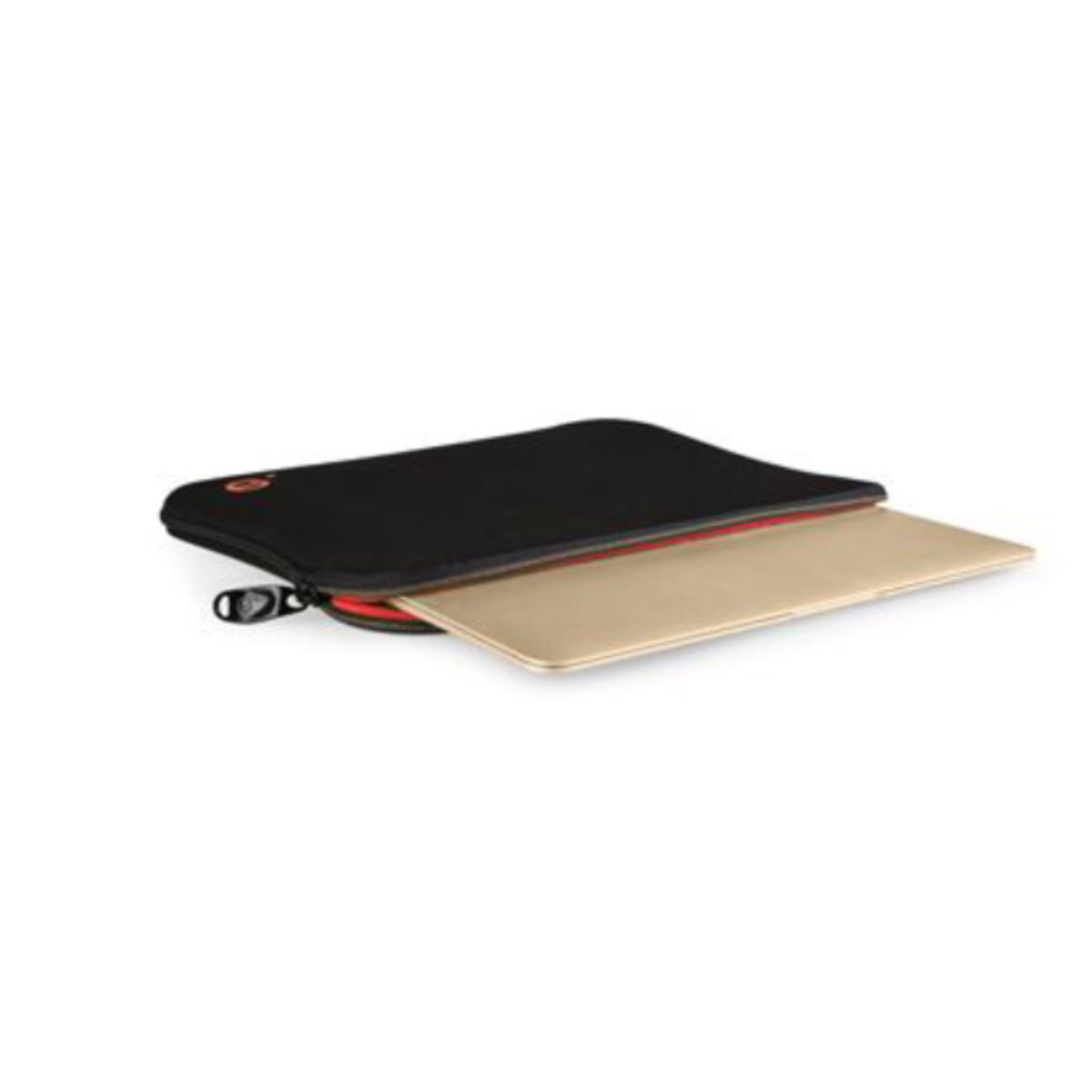 Une housse noire pour ordinateur portable, partiellement ouverte, révélant un ordinateur portable à l'intérieur. Fond blanc.