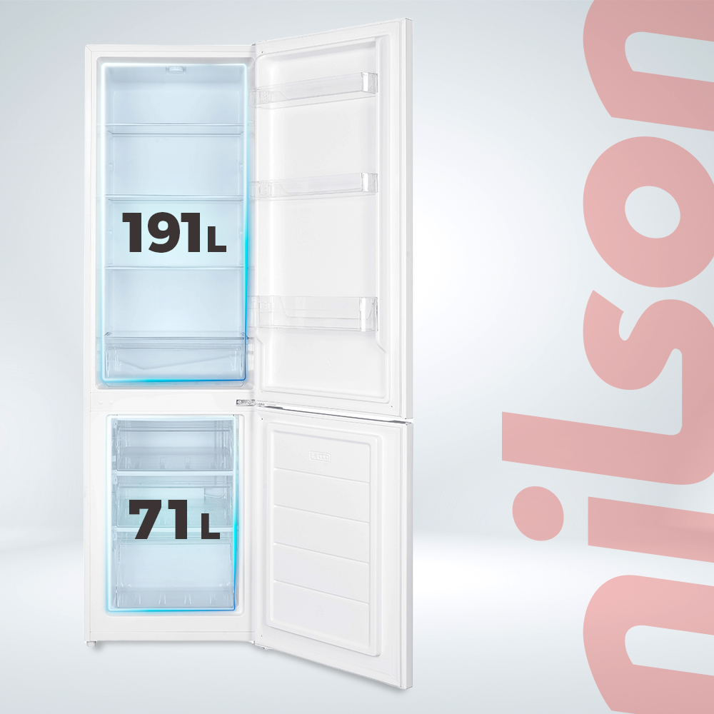 Interior de refrigerador con puertas abiertas, mostrando estantes, cajones y texto.