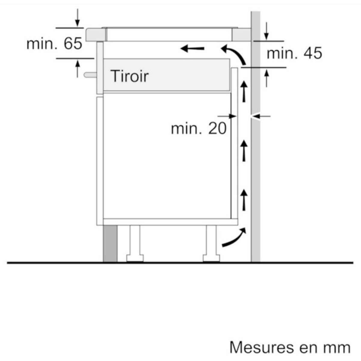 Diagramm, das die Seitenansicht und die Abmessungen für den Einbau eines Induktionskochfelds in einen Küchenschrank zeigt.