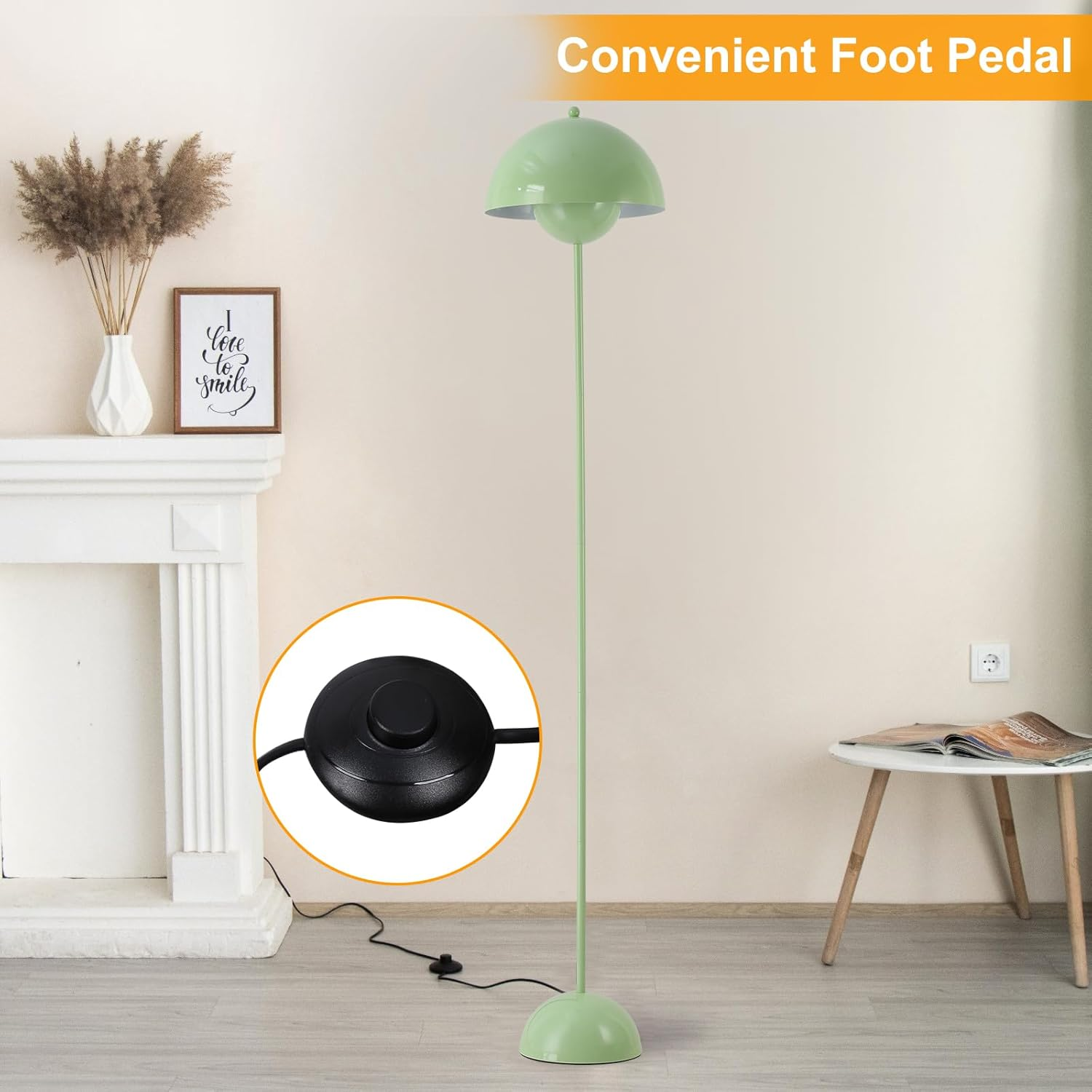Una lámpara de pie verde con un pedal. Tiene una pantalla en forma de cúpula y una base redonda. El texto dice: Pedal.