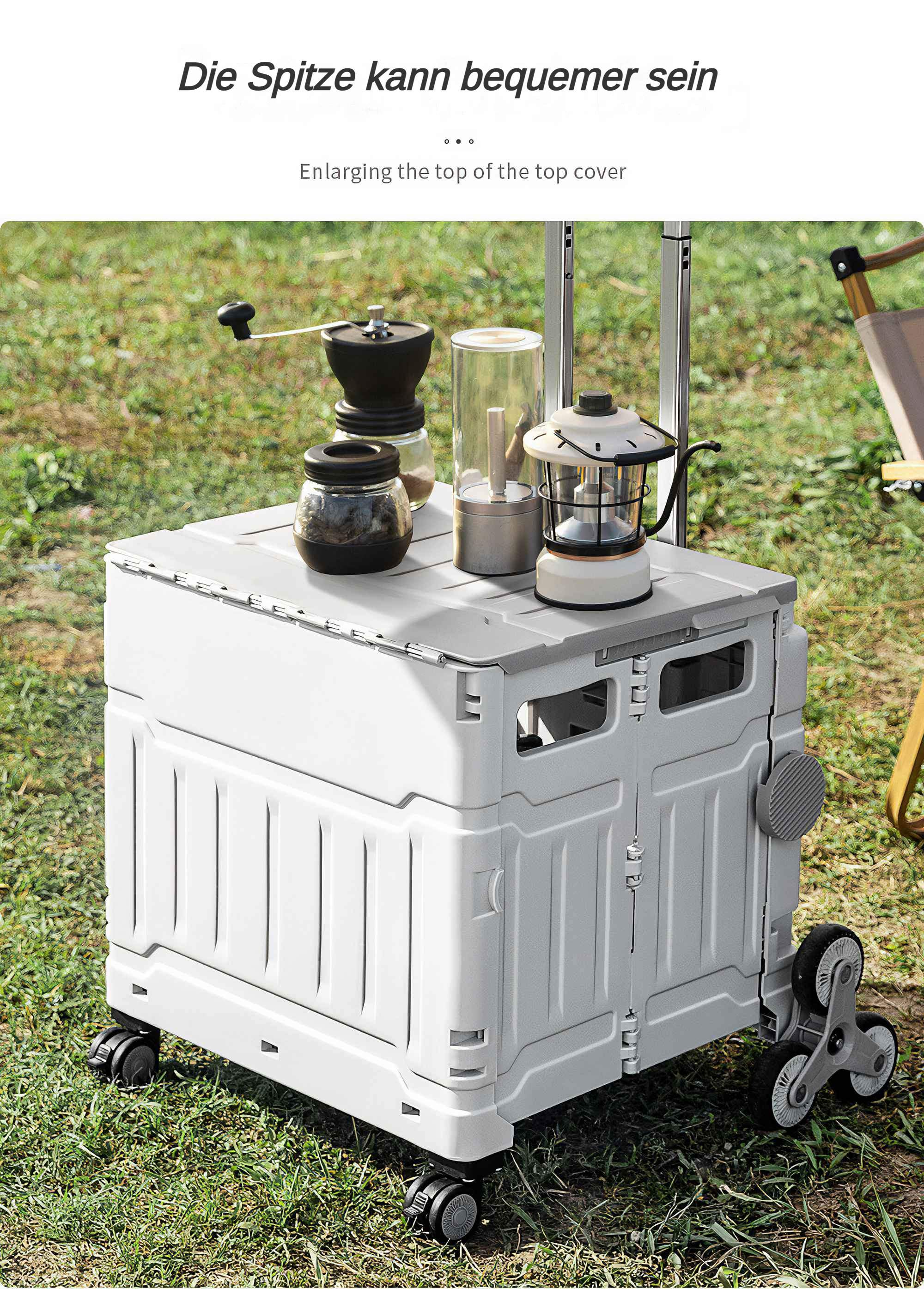 Ein faltbarer Wagen mit Gegenständen oben drauf, darunter eine Kaffeemühle, Gläser und eine Laterne.