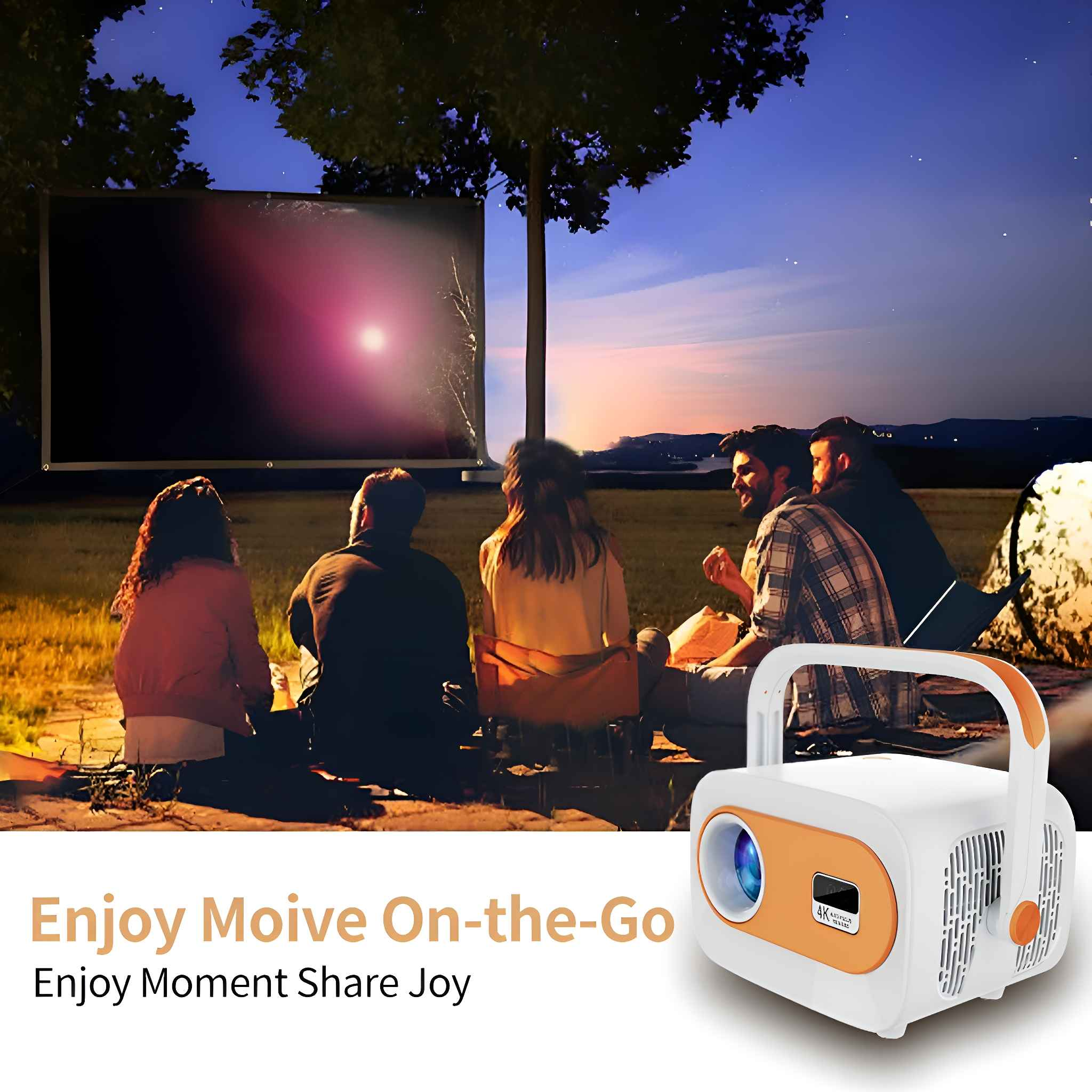 Eine Gruppe von Leuten genießt einen Outdoor-Filmabend mit Projektor und Leinwand.