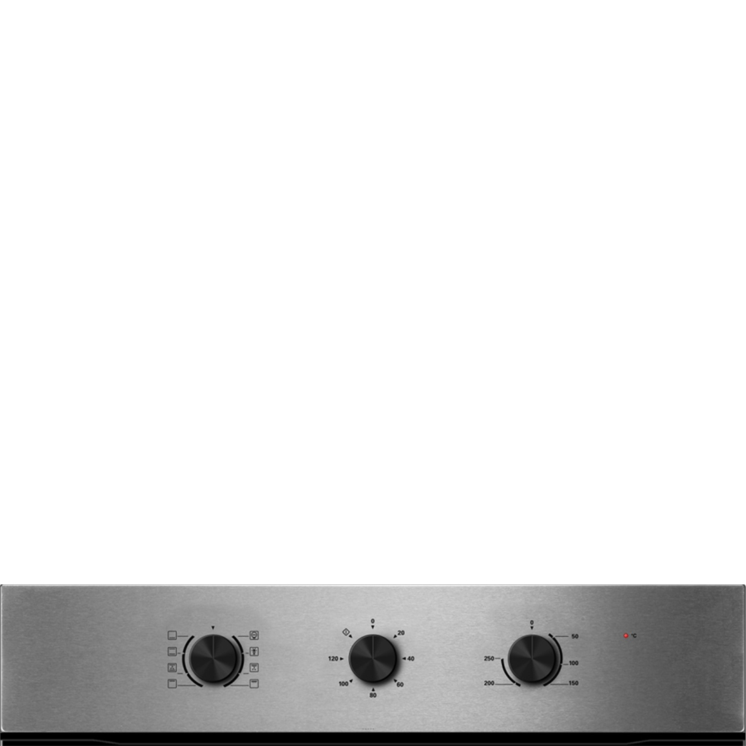 Primer plano de un panel de control del horno con tres perillas. El panel es de acero. Fondo blanco.