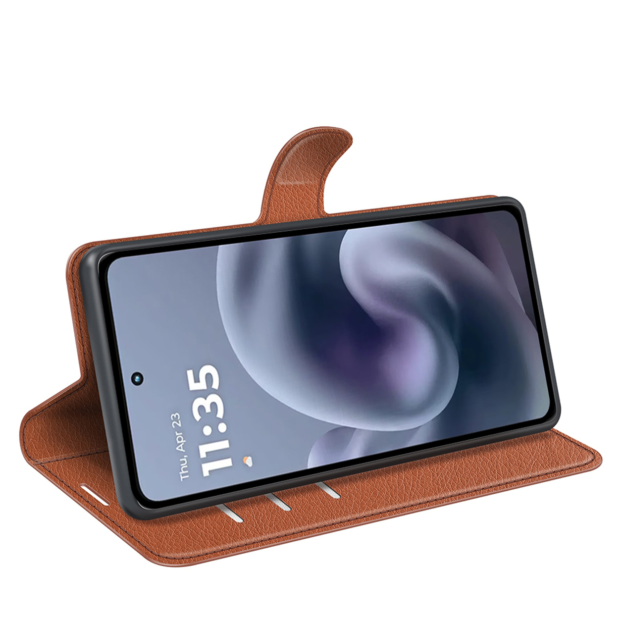 Bruine telefoonhoes met telefoon. Het scherm toont de tijd. Hoes heeft kaartsleuven.