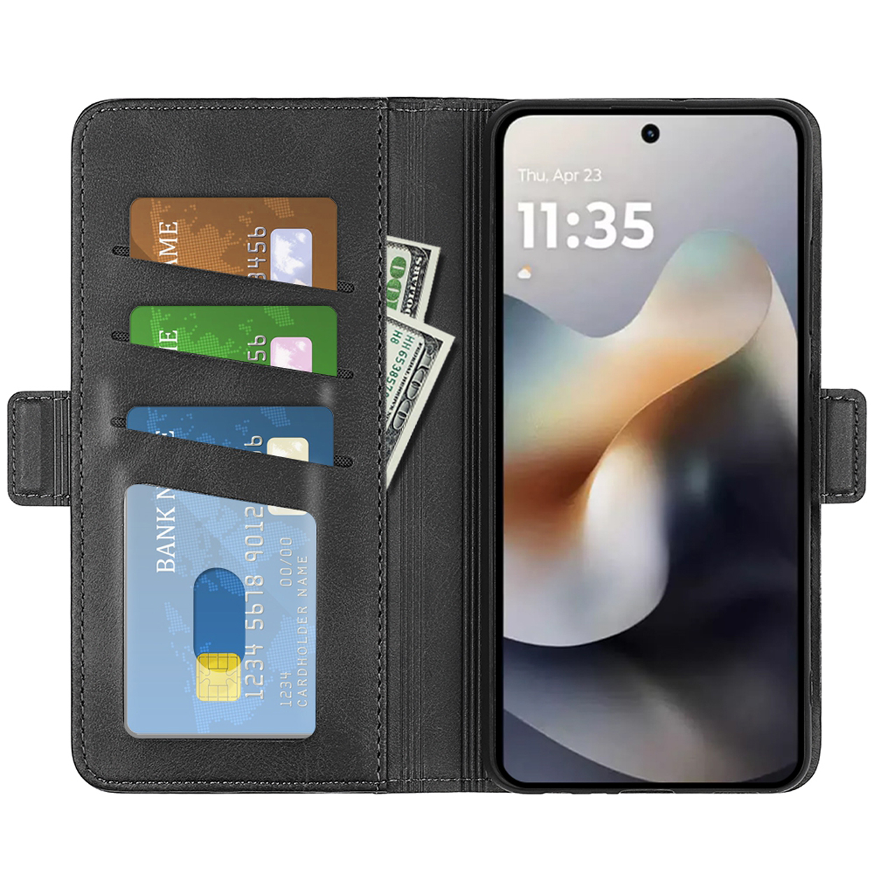 Étui noir avec cartes, argent et téléphone affichant l'heure et la date.