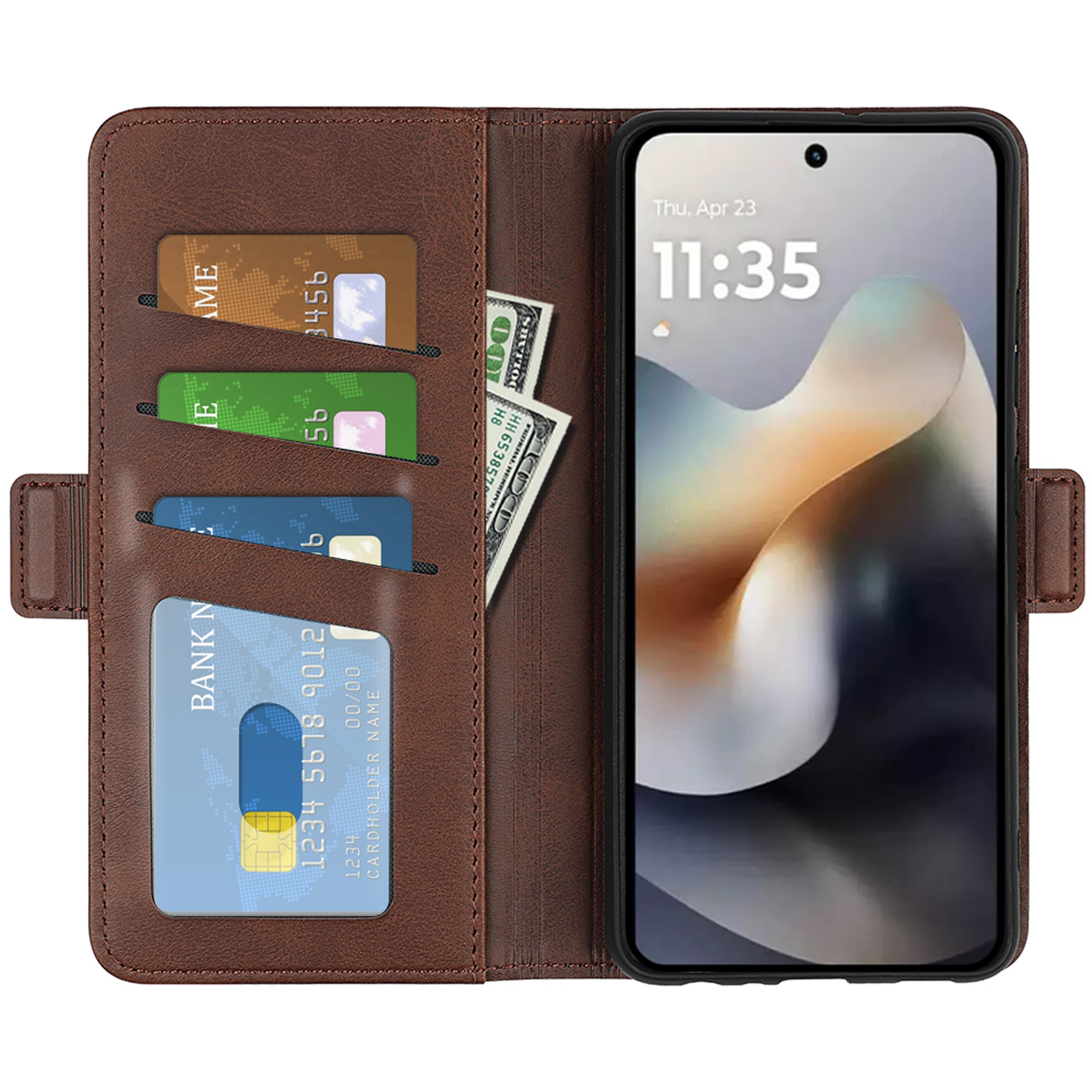 Portefeuille de téléphone en cuir marron ouvert, contenant un téléphone avec l'heure 11:35, trois cartes et des dollars américains.