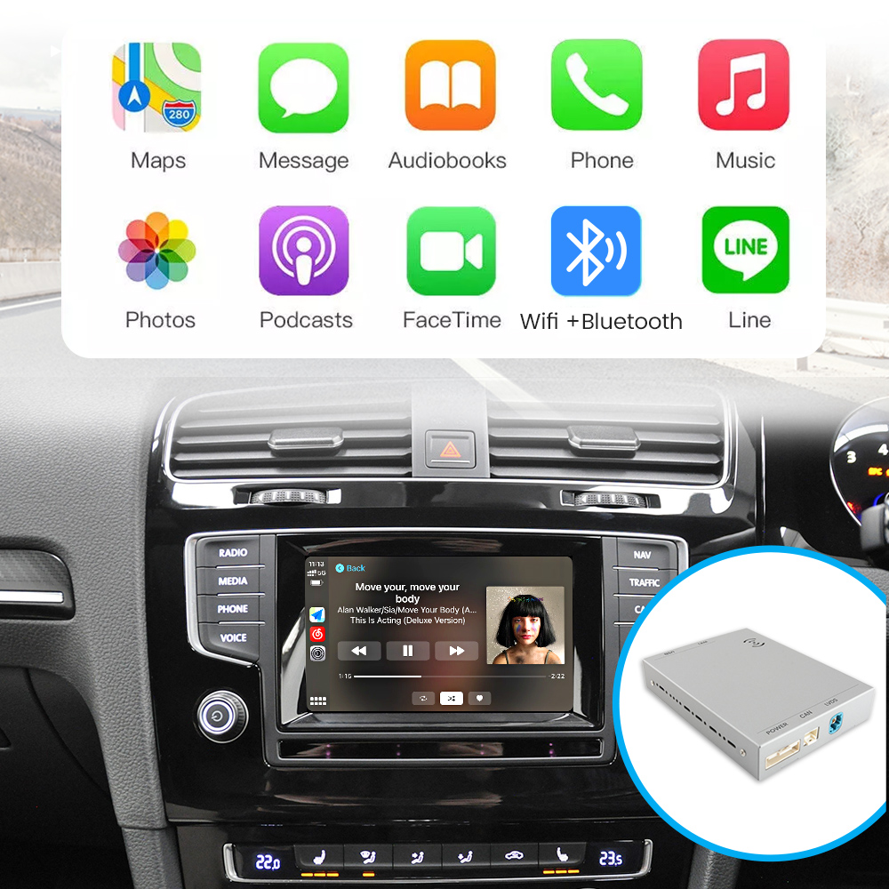Pantalla multimedia de coche que muestra varios iconos de aplicaciones. Incluye mapas, teléfono, música, etc. Hay una caja plateada.