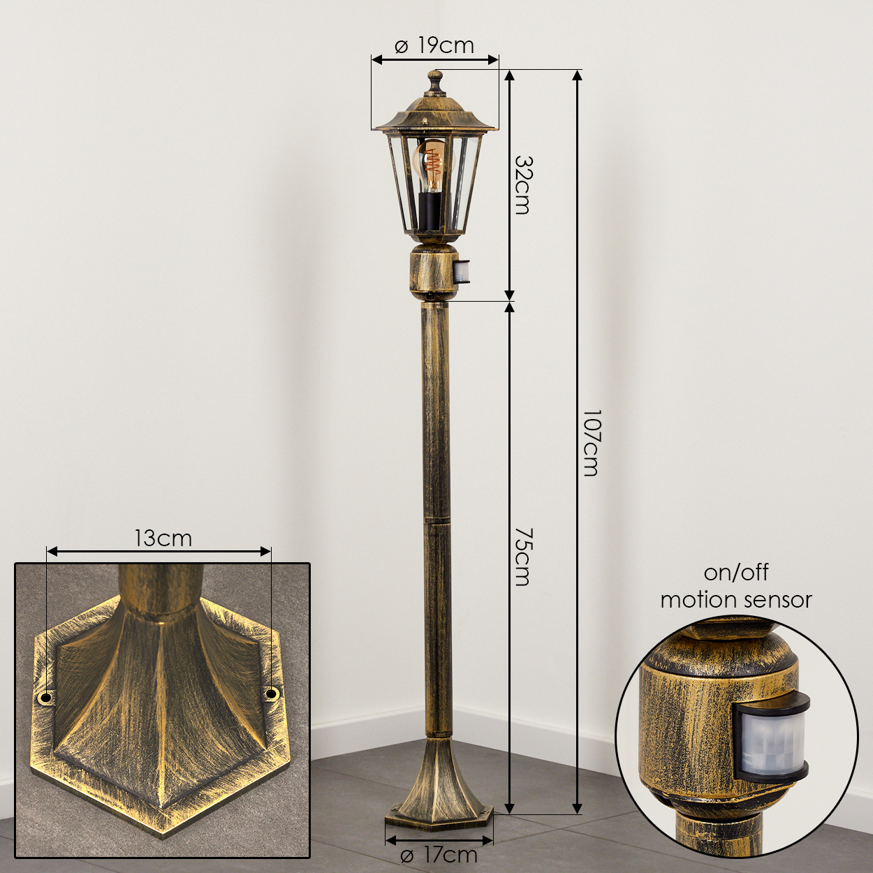 Außenlampe mit Abmessungen und Bewegungssensor-Details. Sie ist goldfarben mit schwarzen Akzenten.