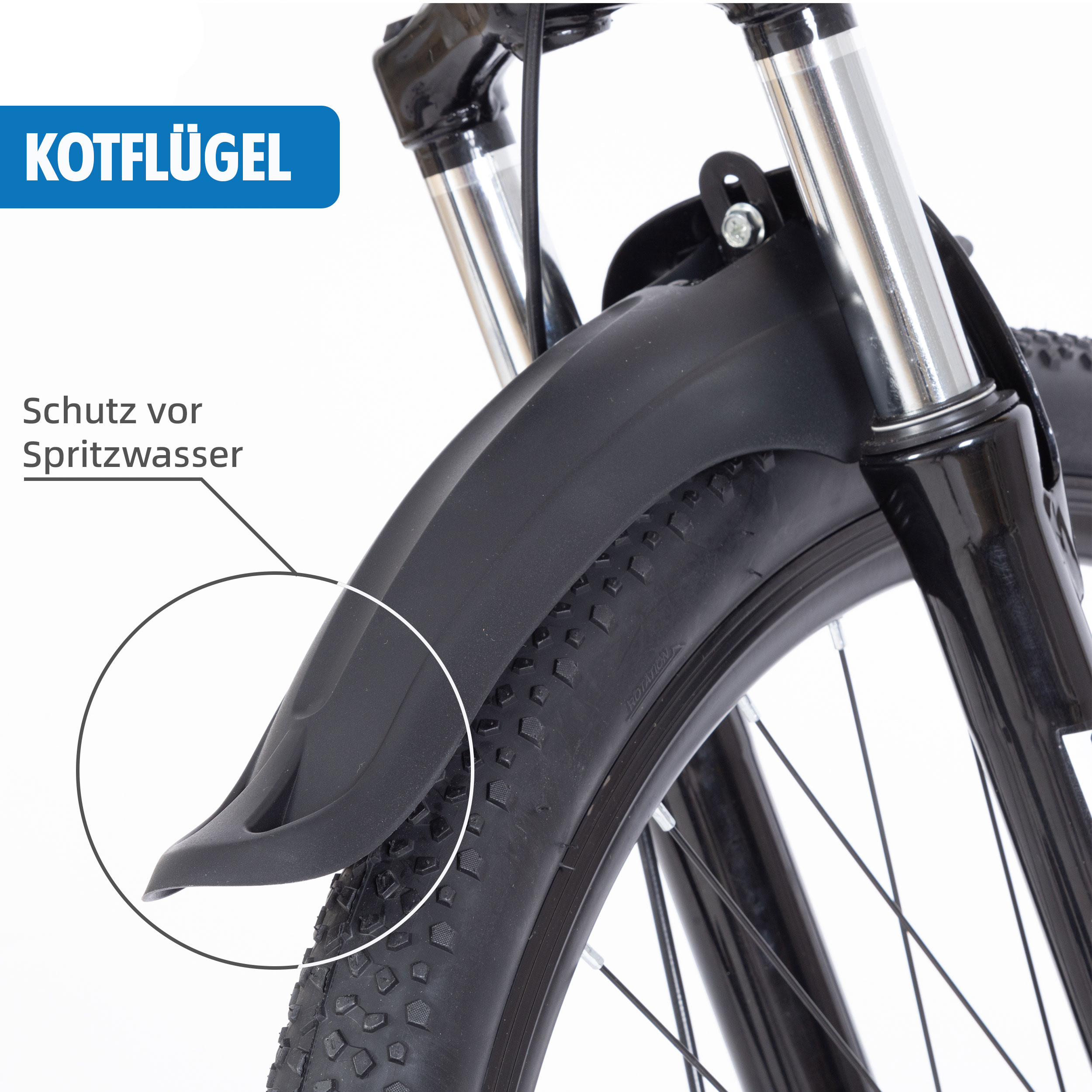 Nahaufnahme eines schwarzen Fahrradschützers, der am Vorderrad angebracht ist und vor Spritzwasser schützt.