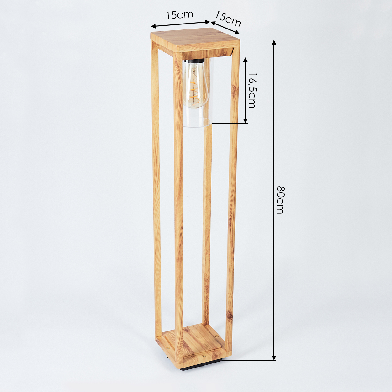 Eine Holzlampe mit Glühbirnenhalter. Abmessungen: 80 cm Höhe, 15 cm Breite und 16,5 cm.